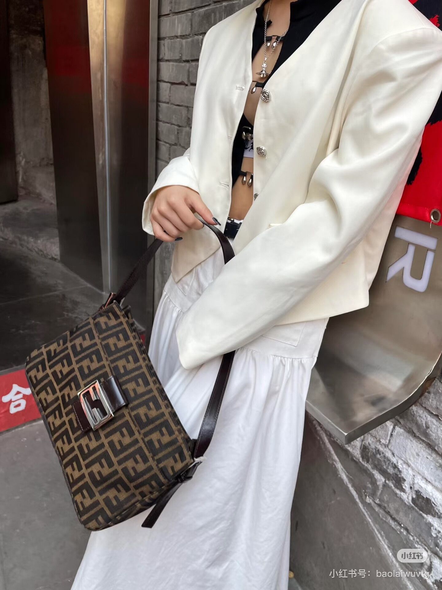 Fendi Pre-loved Bag Very good condition Size ONE SIZE - 9 Thumbnail