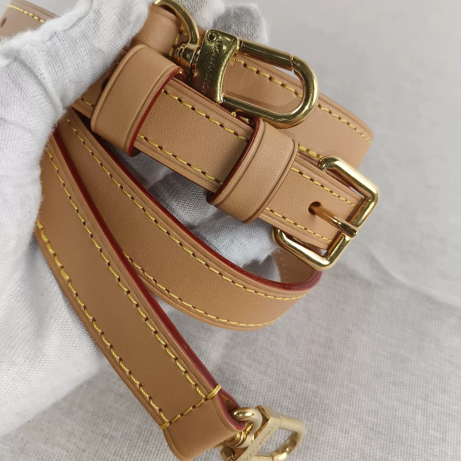 Louis Vuitton Pre-loved Bag Very good condition Size ONE SIZE - 3 Thumbnail
