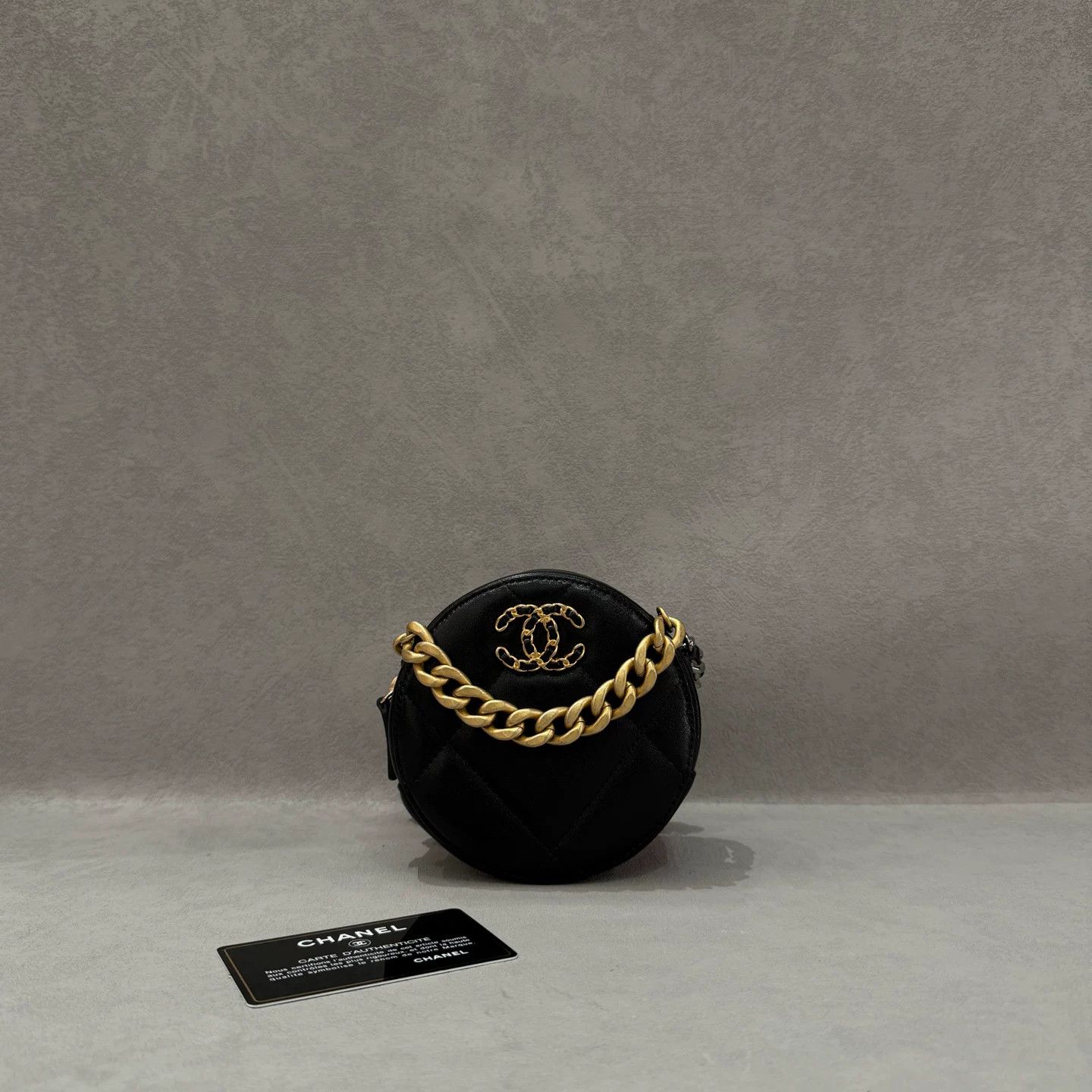Chanel Pre-loved Bag Very good condition Size ONE SIZE - 2 Thumbnail