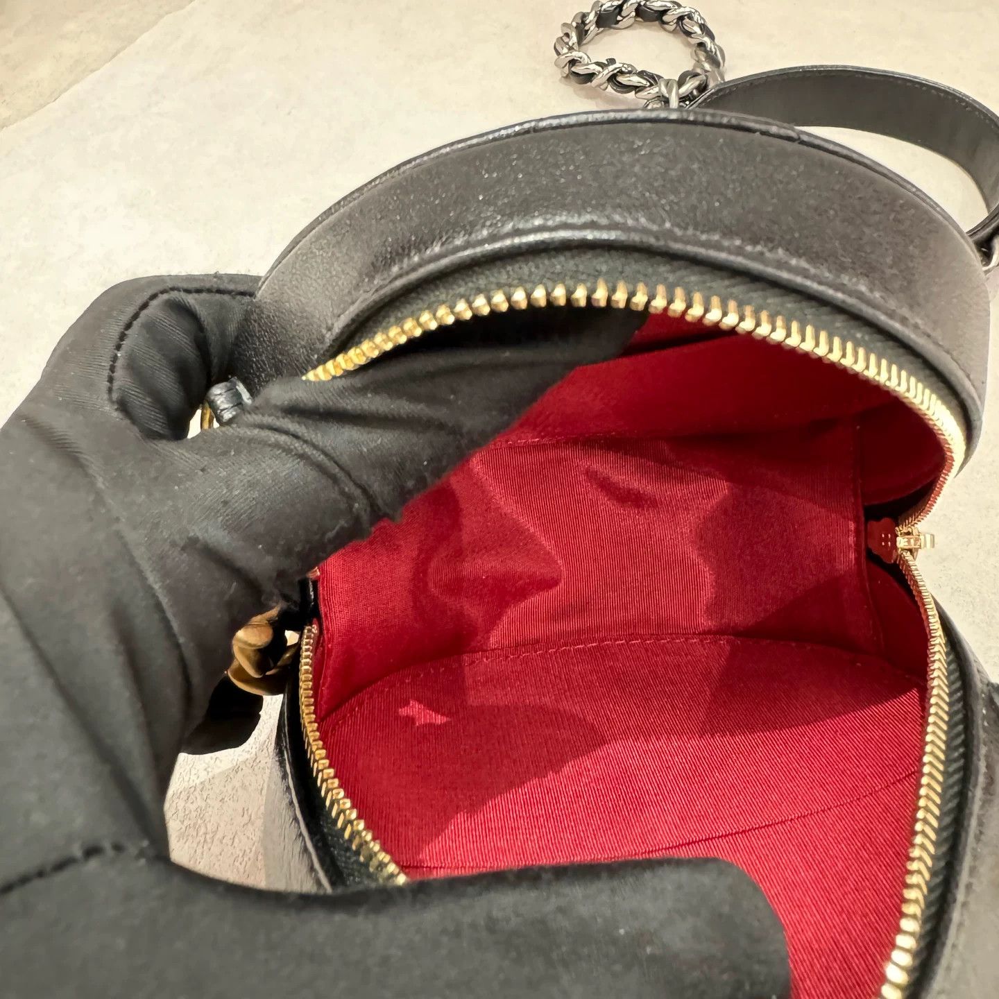 Chanel Pre-loved Bag Very good condition Size ONE SIZE - 3 Thumbnail