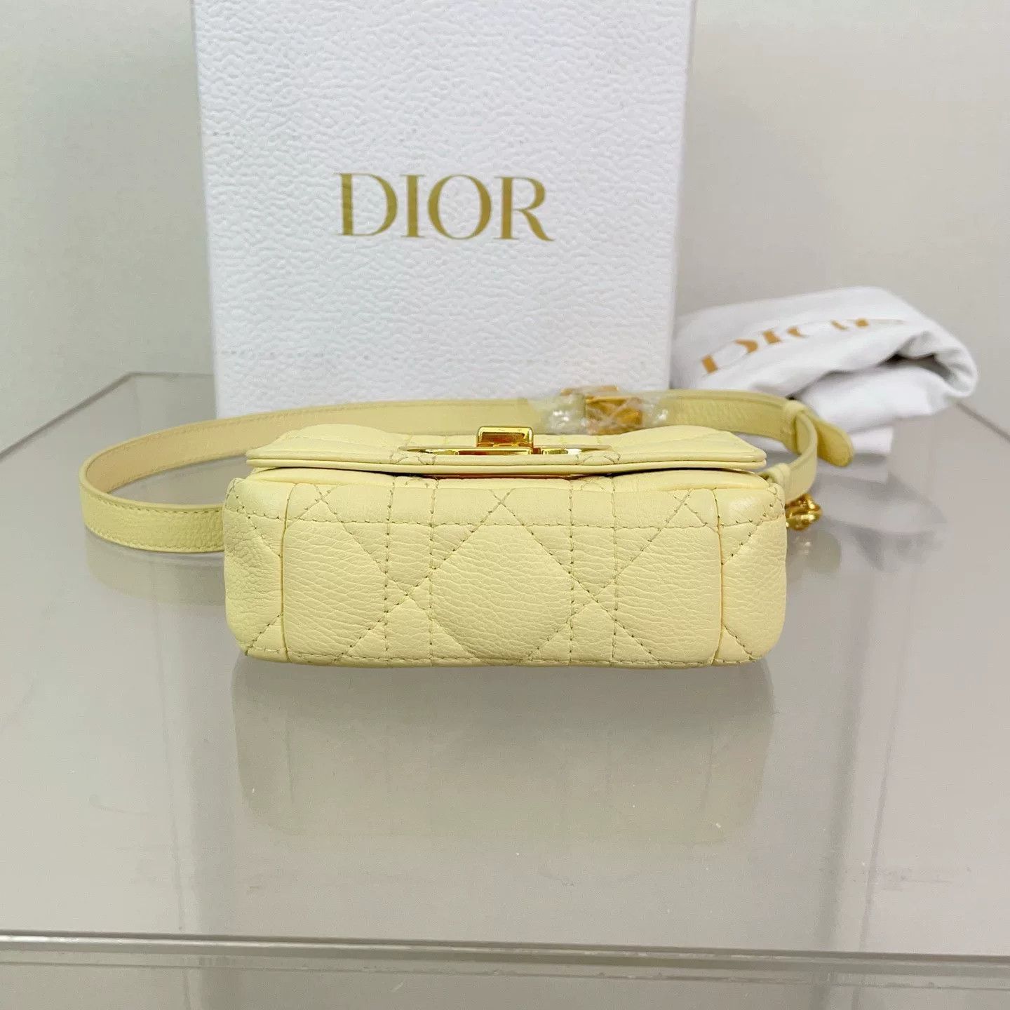 Dior Pre-loved Bag Very good condition Size ONE SIZE - 4 Thumbnail