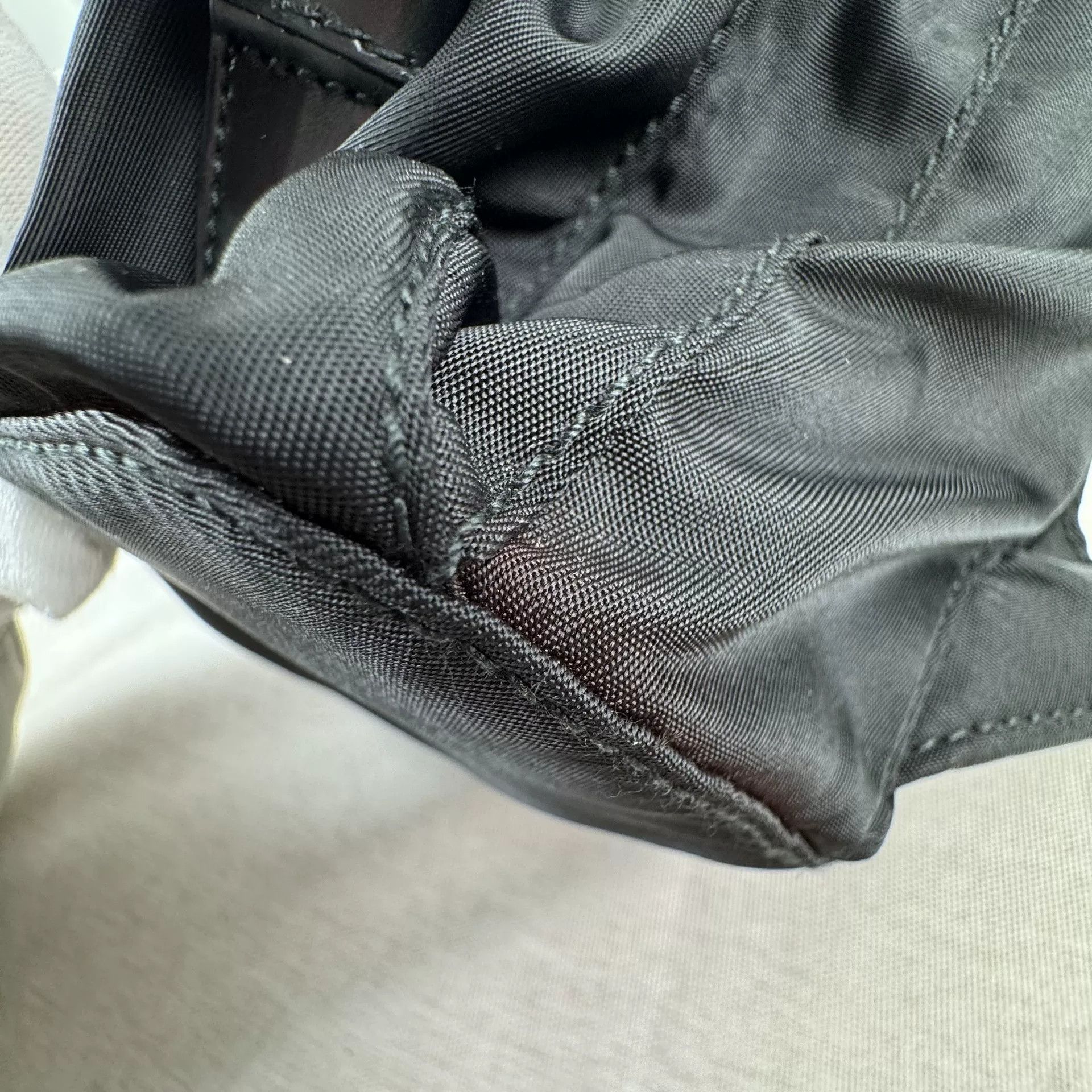 Prada Pre-loved Bag Very good condition Size ONE SIZE - 8 Thumbnail