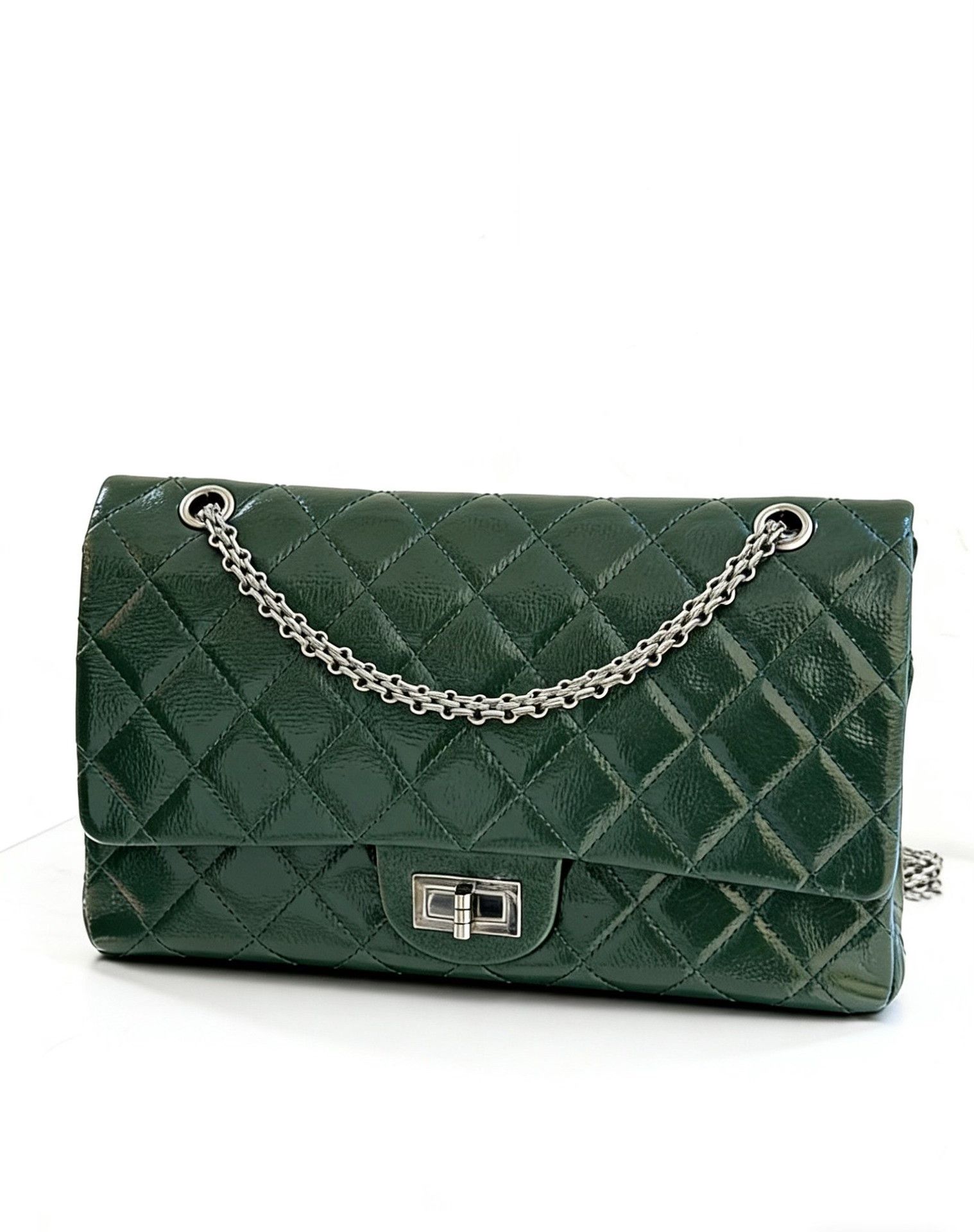 Chanel Pre-loved Bag Very good condition Size ONE SIZE - 2 Thumbnail