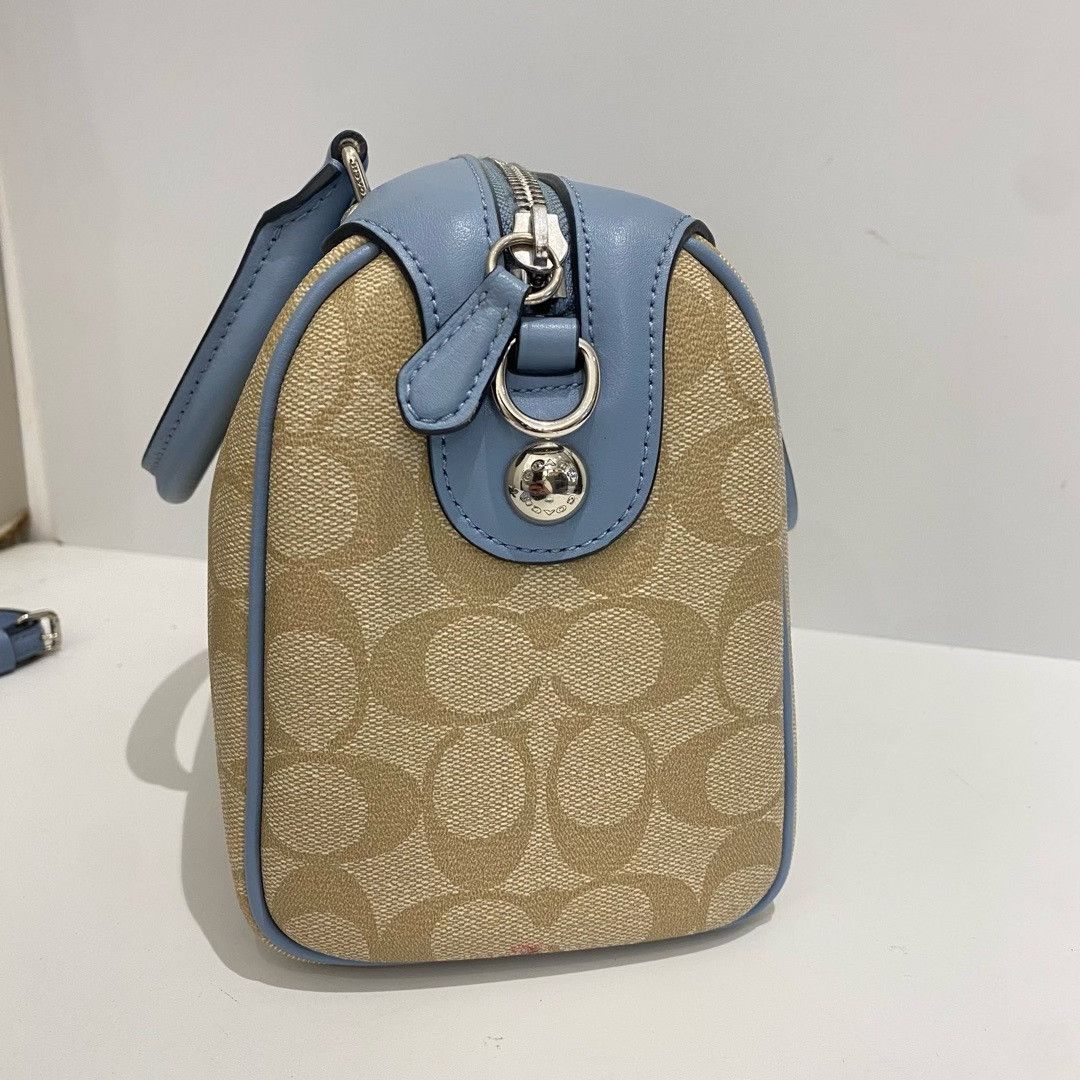 Coach Pre-loved Bag Very good condition Size ONE SIZE - 4 Thumbnail