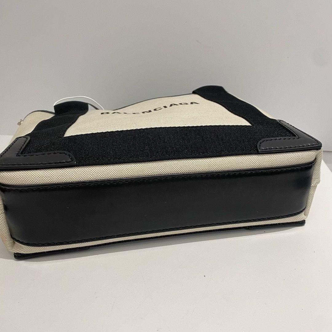 Balenciaga Pre-loved Bag Very good condition Size ONE SIZE - 4 Thumbnail