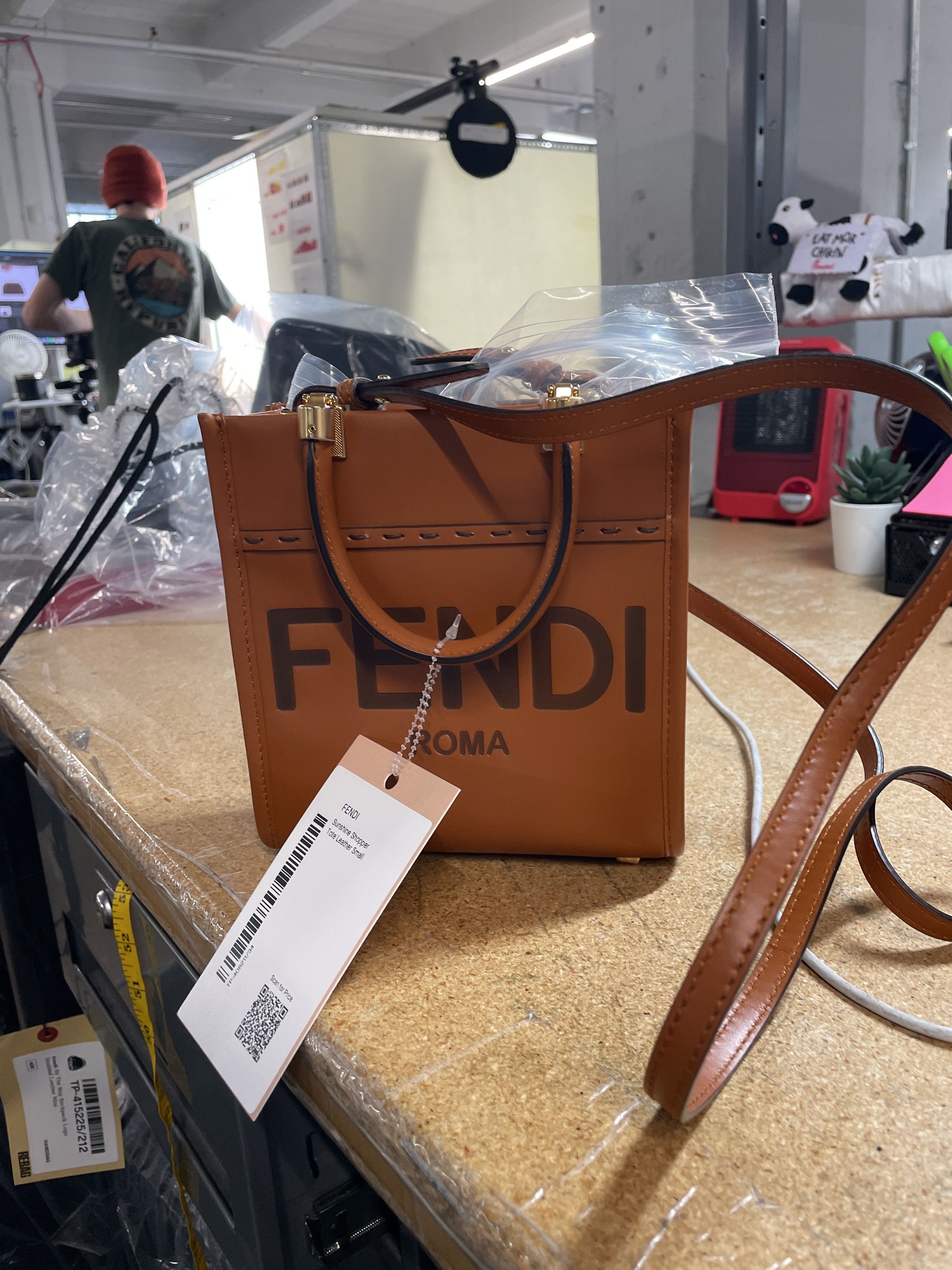 Fendi Sunshine Shopper Tote Size ONE SIZE - 7 Thumbnail