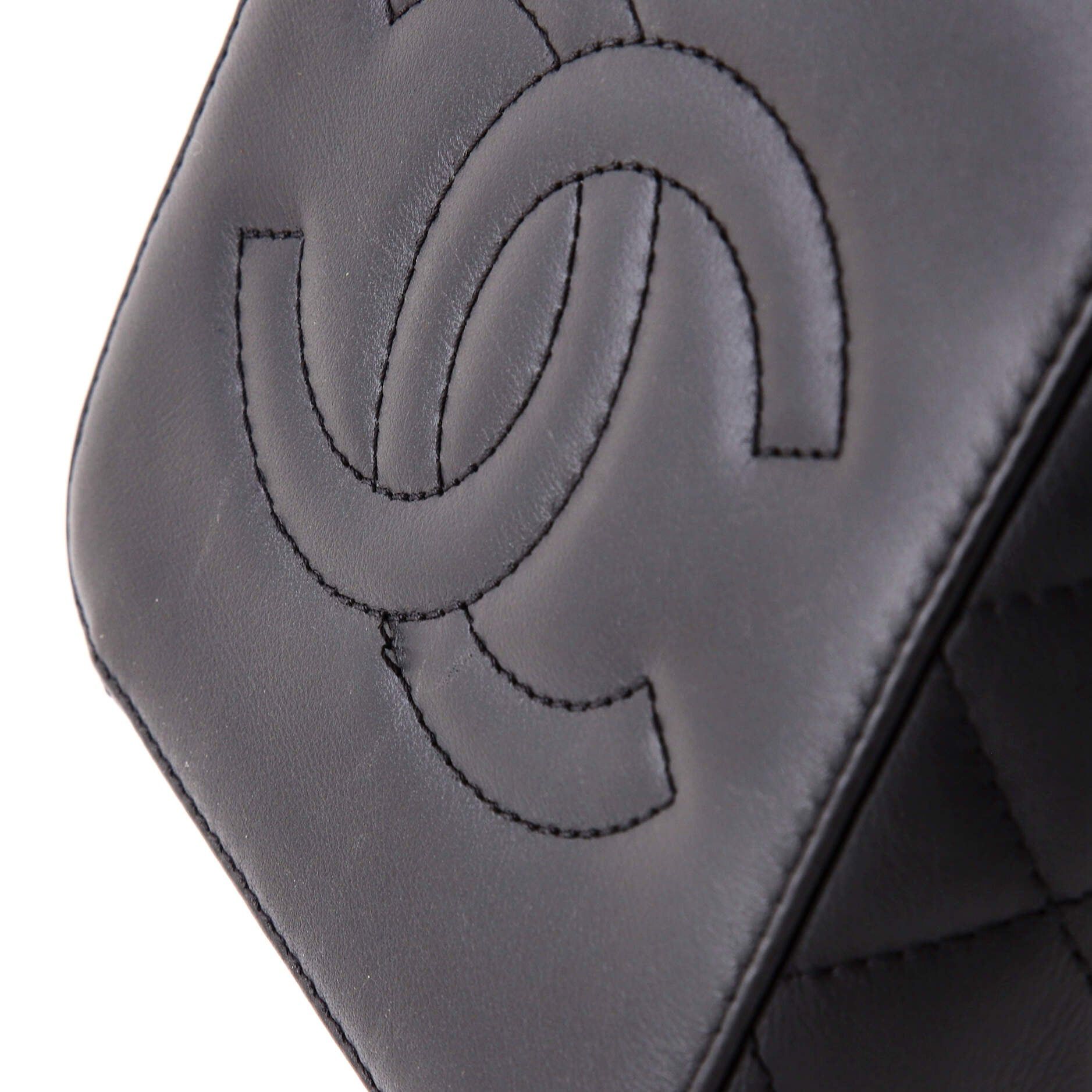 Chanel Chain Bar Vanity Case with Chain Size ONE SIZE - 6 Thumbnail