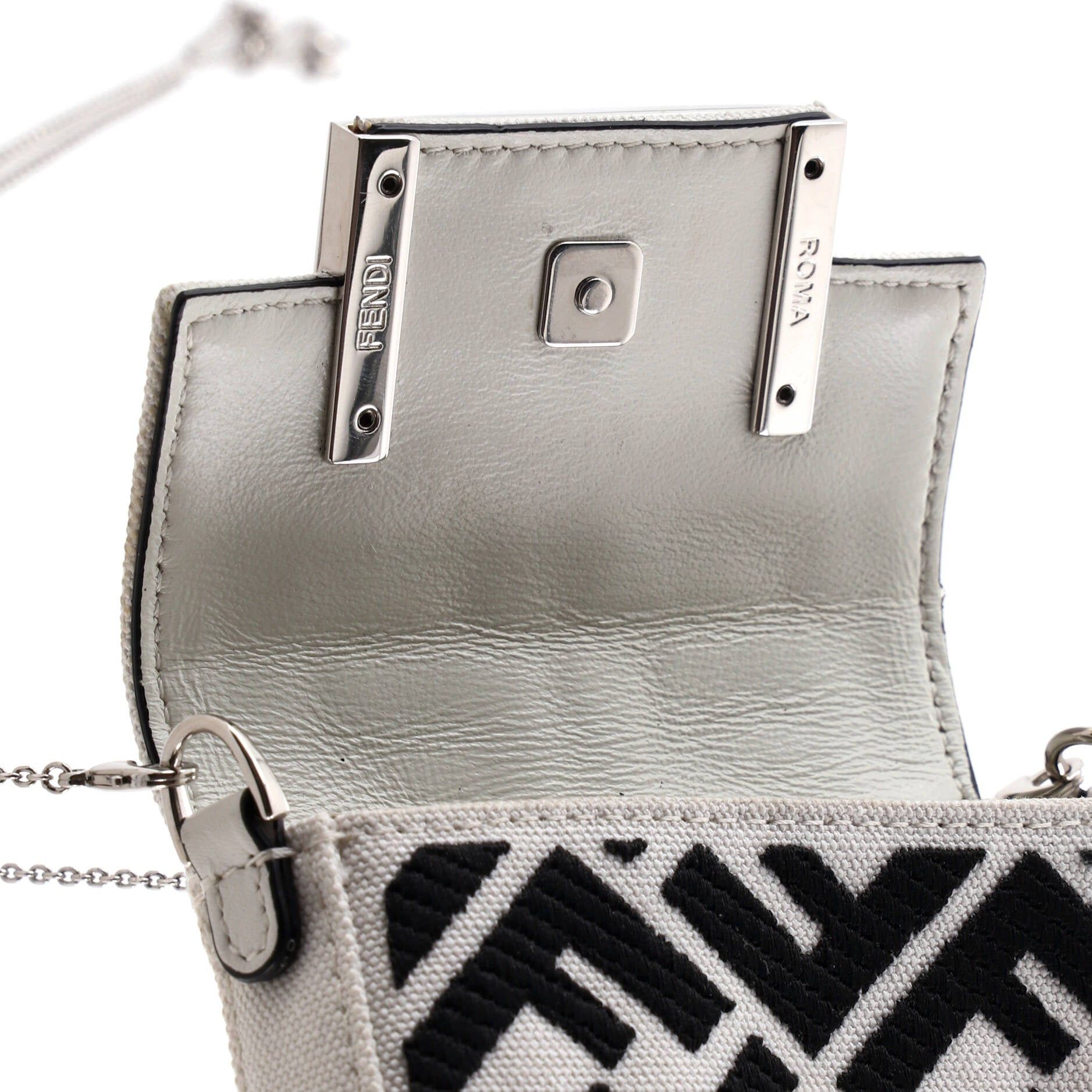 Fendi Chain Baguette Charm Bag Size ONE SIZE - 6 Thumbnail