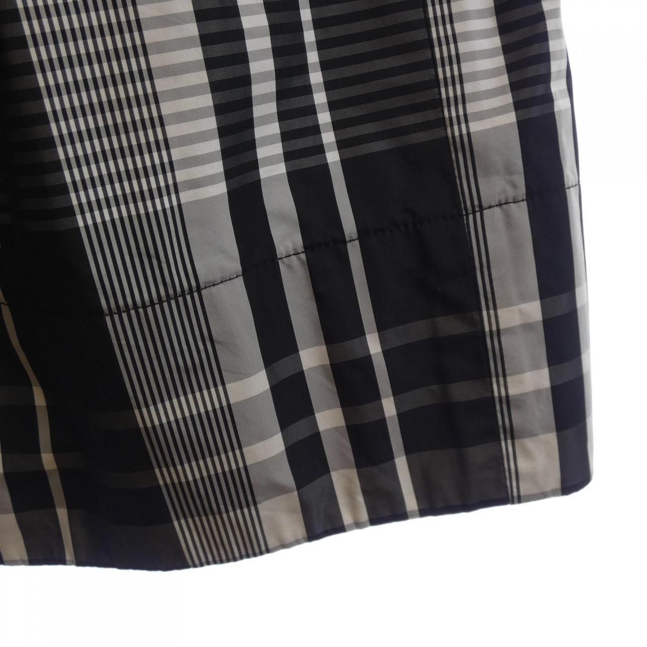 Other Other FRAY I.D Skirt Others Skirts DUTY FREE for USA Size ONE SIZE - 6 Thumbnail