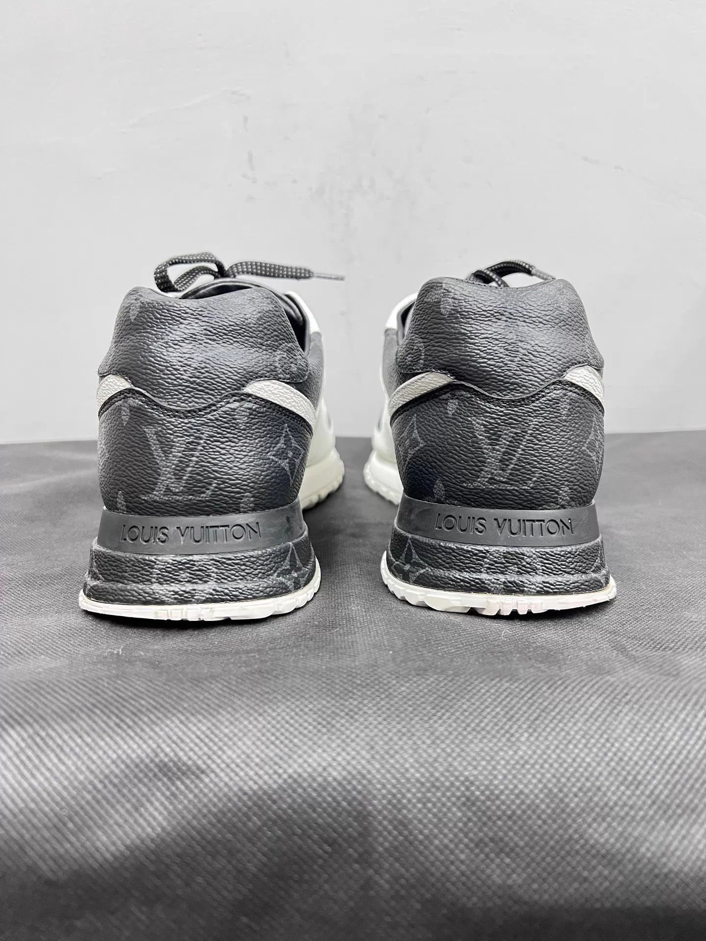 Louis Vuitton Multi Color Low-Top Sneakers Size 8.5 Size US 8.5 / EU 41-42 - 3 Thumbnail