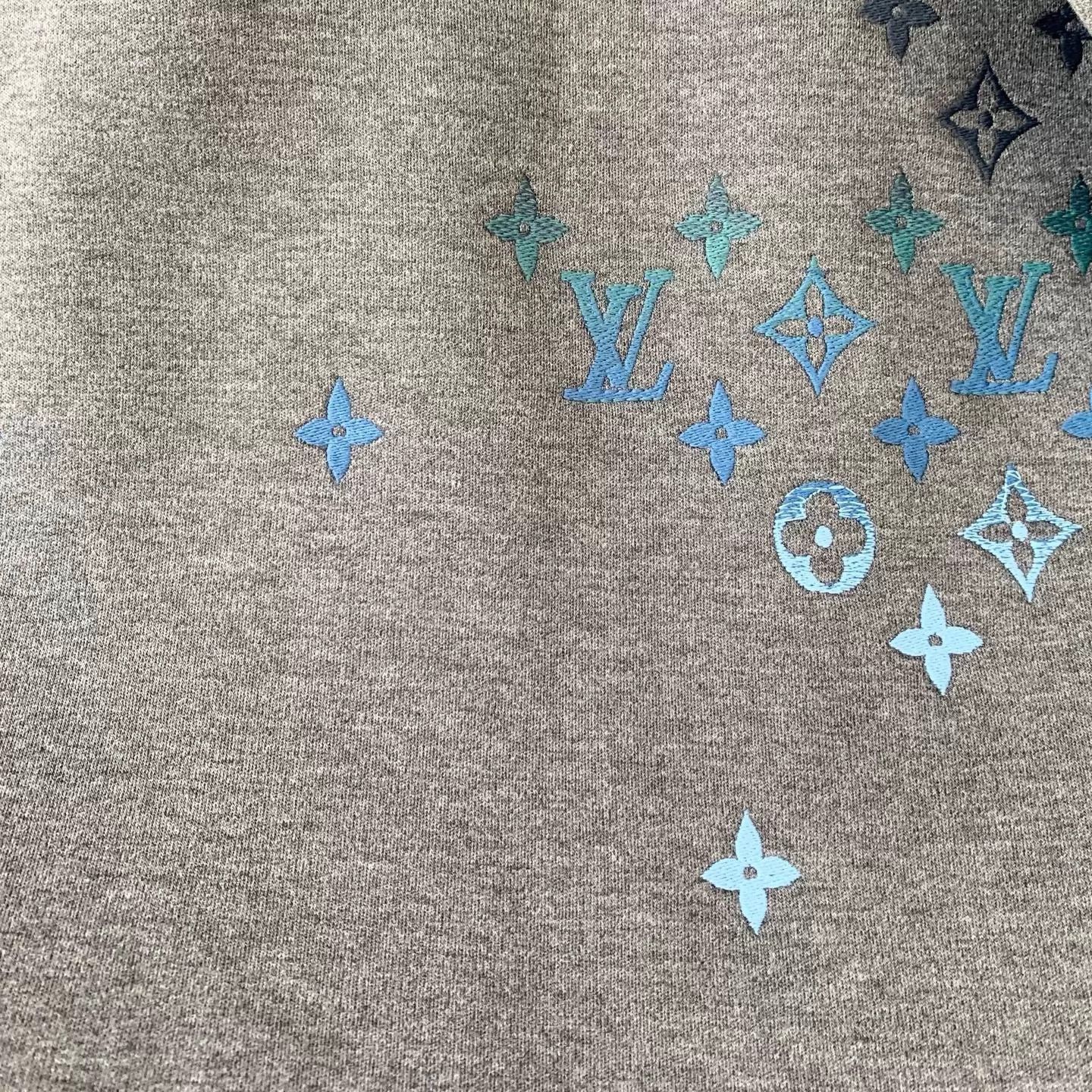 Louis Vuitton Gray Graphic Print Sweatshirt Size L Size US L / EU 52-54 / 3 - 7 Thumbnail