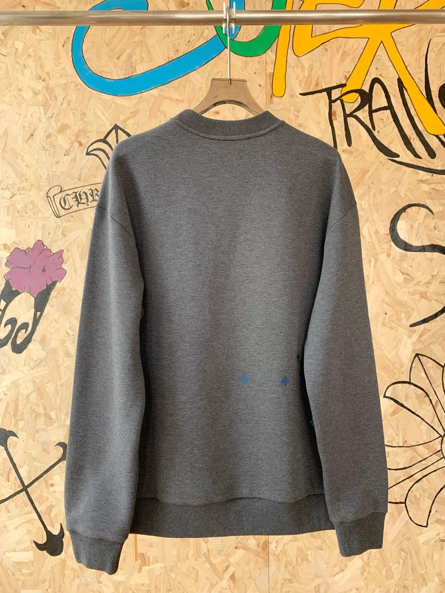 Louis Vuitton Gray Graphic Print Sweatshirt Size L Size US L / EU 52-54 / 3 - 6 Thumbnail