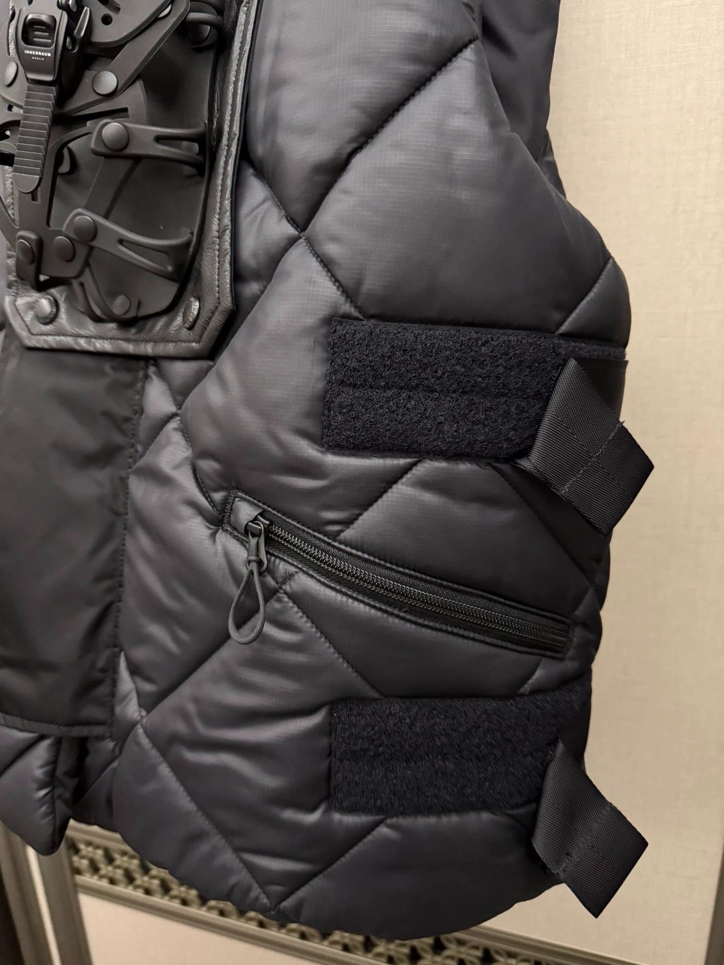 Junya Watanabe Black Quilted Vest with Utility Buckle Detail Size US XL / EU 56 / 4 - 5 Thumbnail