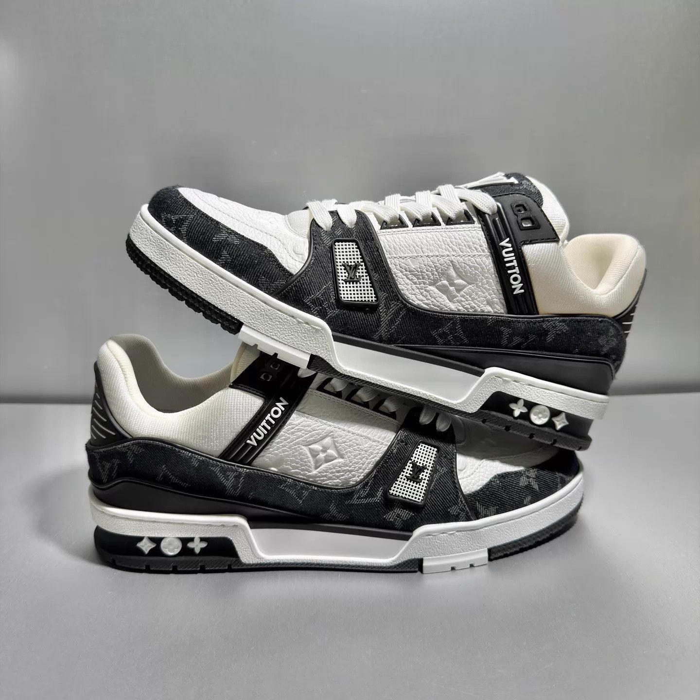 Louis Vuitton Multi Color Lowtop Sneakers Size 9 Size US 9 / EU 42 - 3 Thumbnail