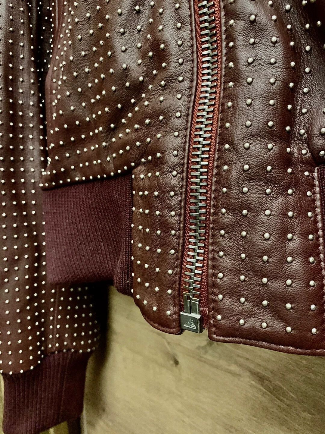 Dior Red Studded Leather Bomber Jacket Size US S / EU 44-46 / 1 - 5 Thumbnail