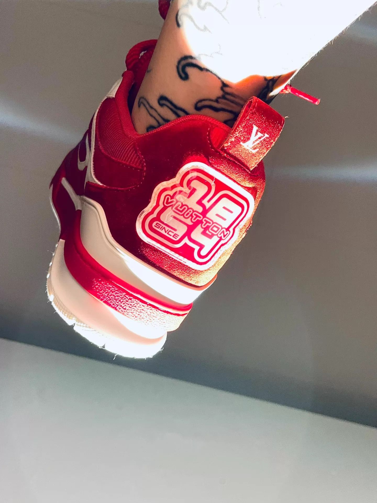 Louis Vuitton Red High-Top Sneakers Size 8.5 Size US 8.5 / EU 41-42 - 3 Thumbnail