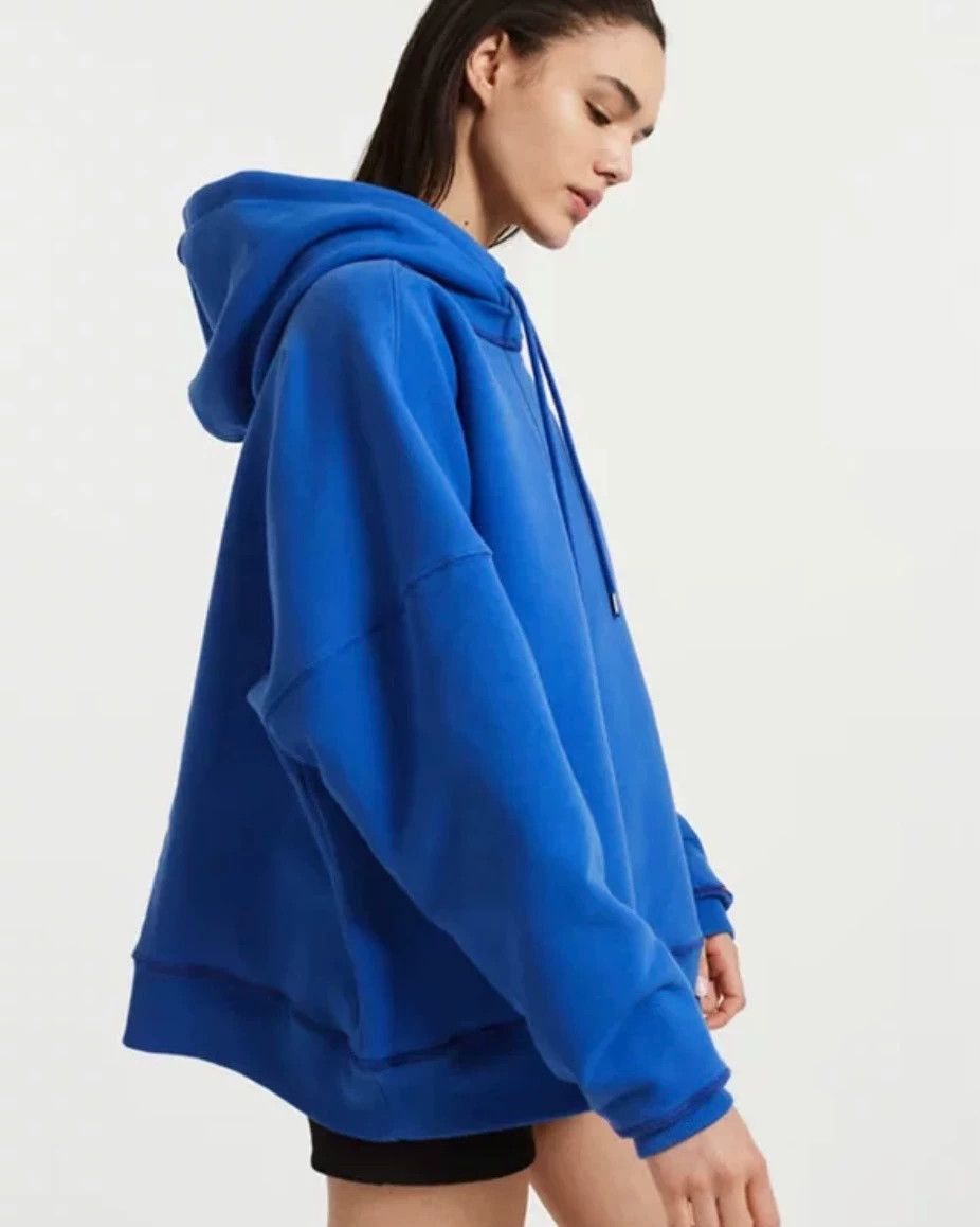 Calvin Klein Blue Oversized Hoodie with Drawstring Hood Size US XL / EU 56 / 4 - 5 Thumbnail