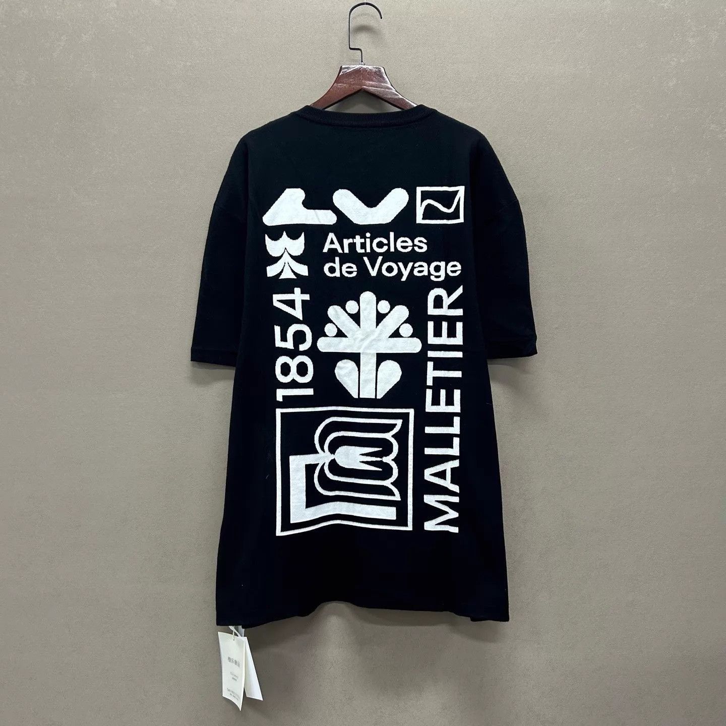 Louis Vuitton Black Graphic Short Sleeve Shirt Size US XL / EU 56 / 4 - 2 Thumbnail