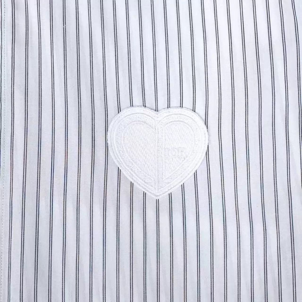 Dior Blue Striped Button-Up Shirt with Heart Patch Size US M / EU 48-50 / 2 - 4 Thumbnail