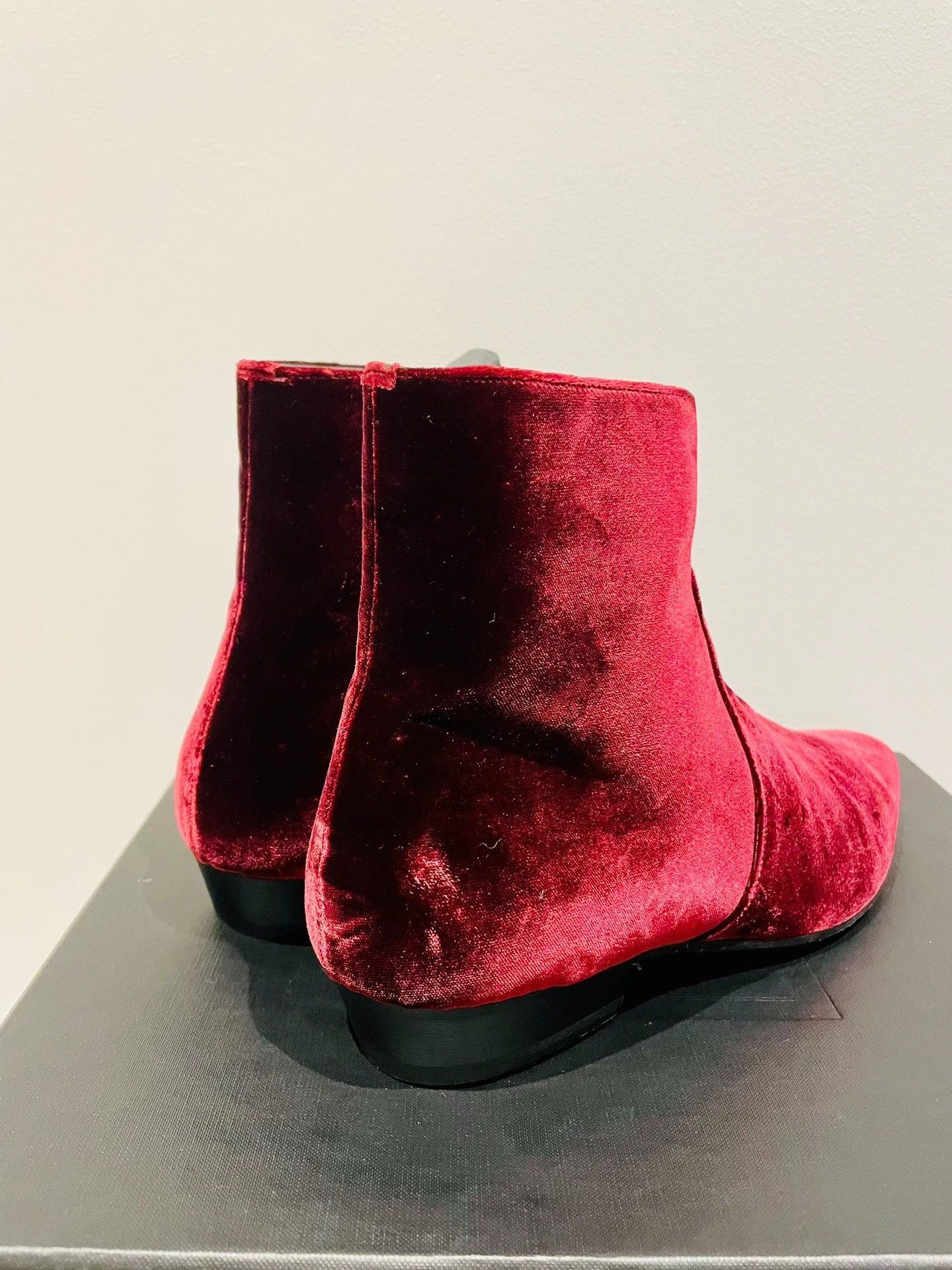 Saint Laurent Paris Red Velvet Ankle Boots Size 8 Size US 8 / EU 41 - 3 Thumbnail