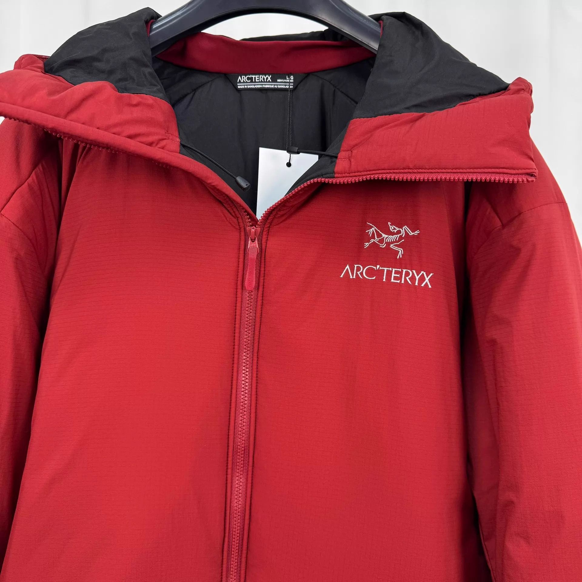 Arc'teryx Red Hooded Puffer Jacket Size L Size US L / EU 52-54 / 3 - 3 Thumbnail