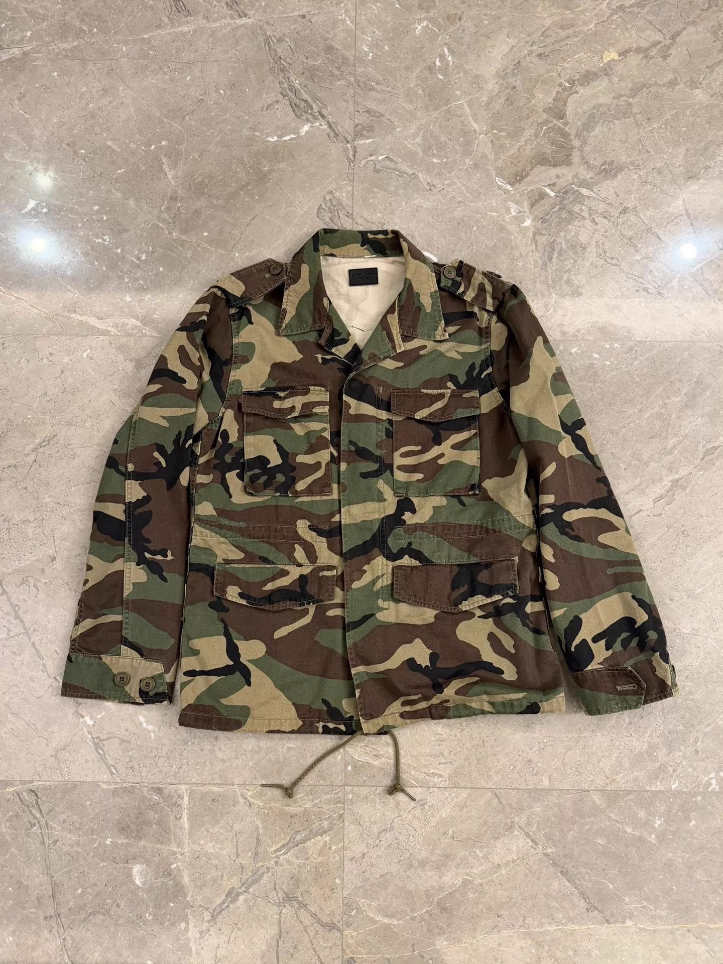 Saint Laurent Paris Camouflage Jacket with 'LOVE' Embroidered Back Patch Size US S / EU 44-46 / 1 - 4 Thumbnail