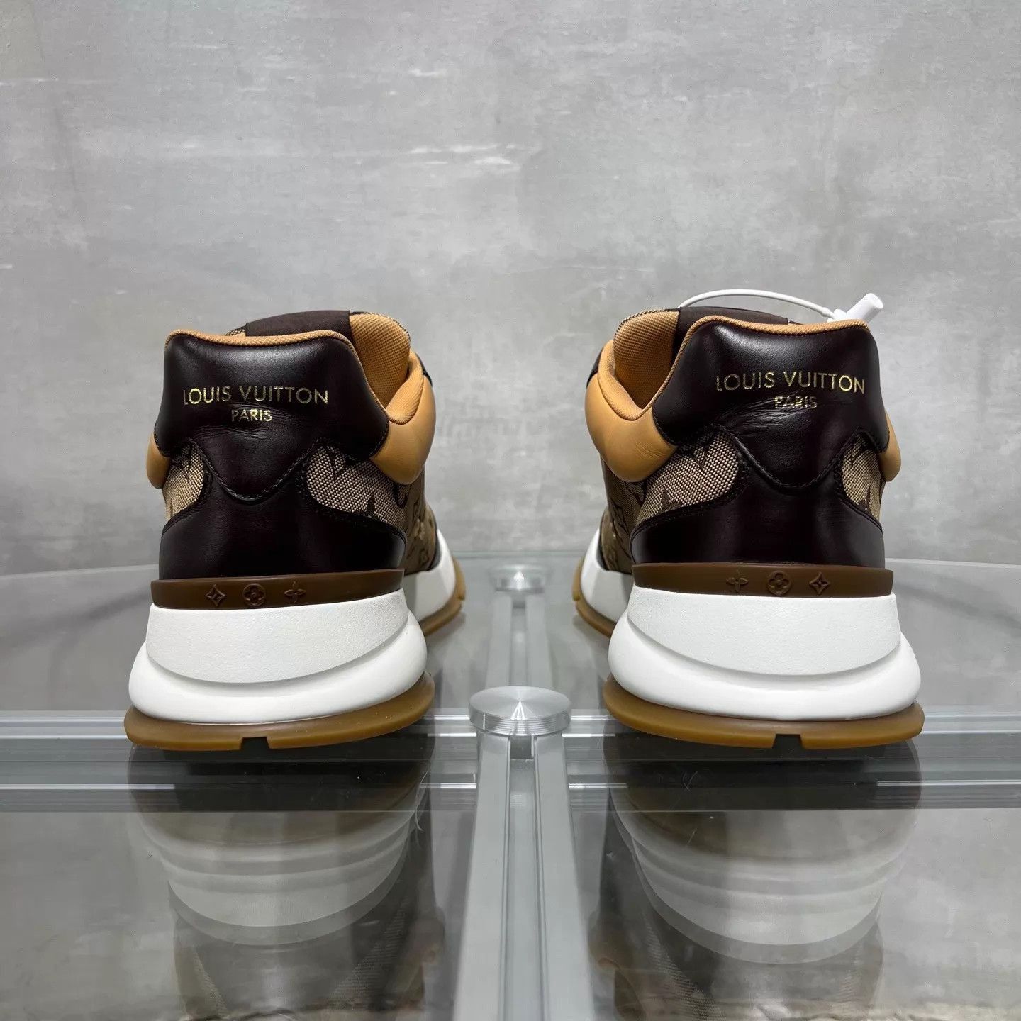 Louis Vuitton Brown Low-Top Sneakers Size 9 Size US 9 / EU 42 - 6 Thumbnail