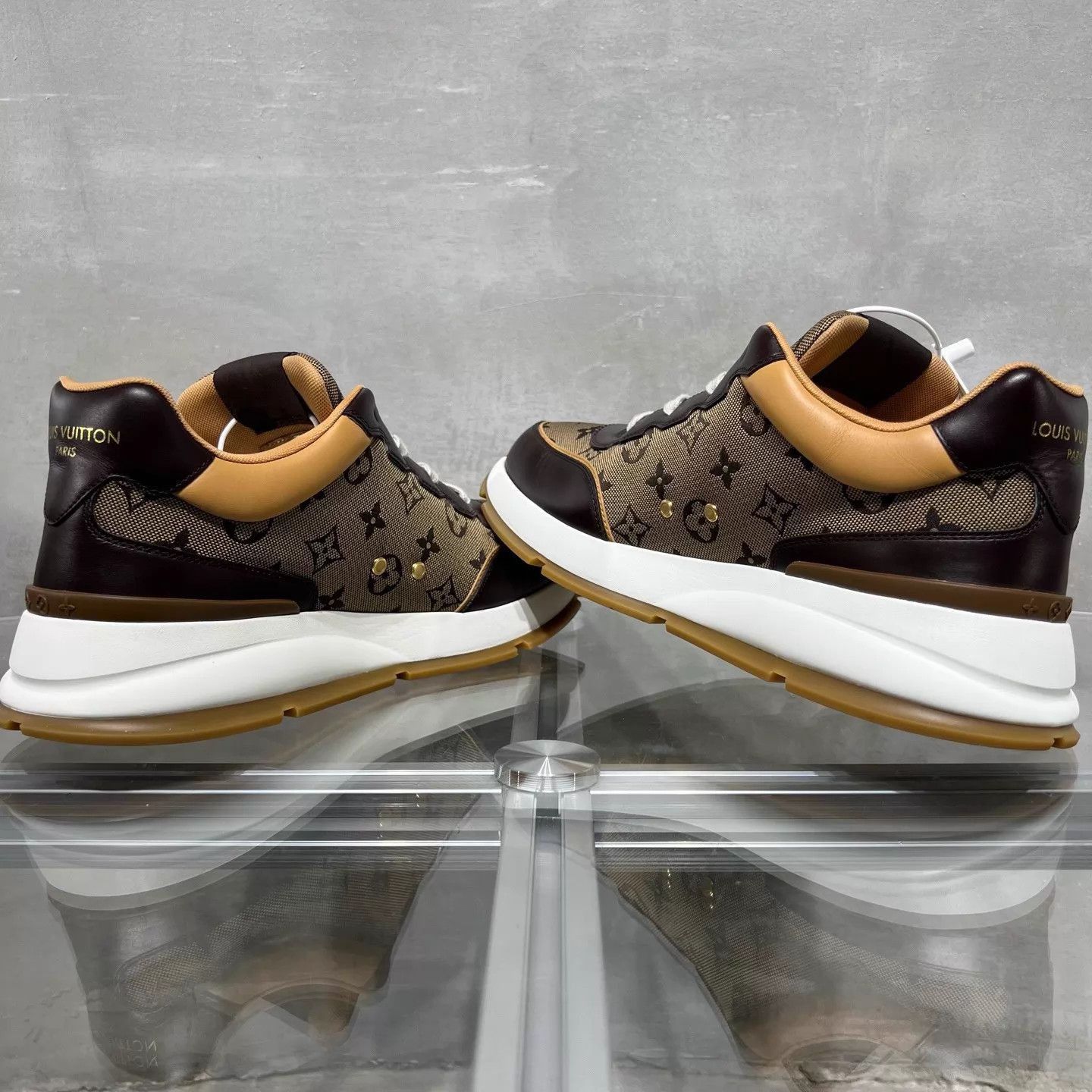 Louis Vuitton Brown Low-Top Sneakers Size 9 Size US 9 / EU 42 - 5 Thumbnail