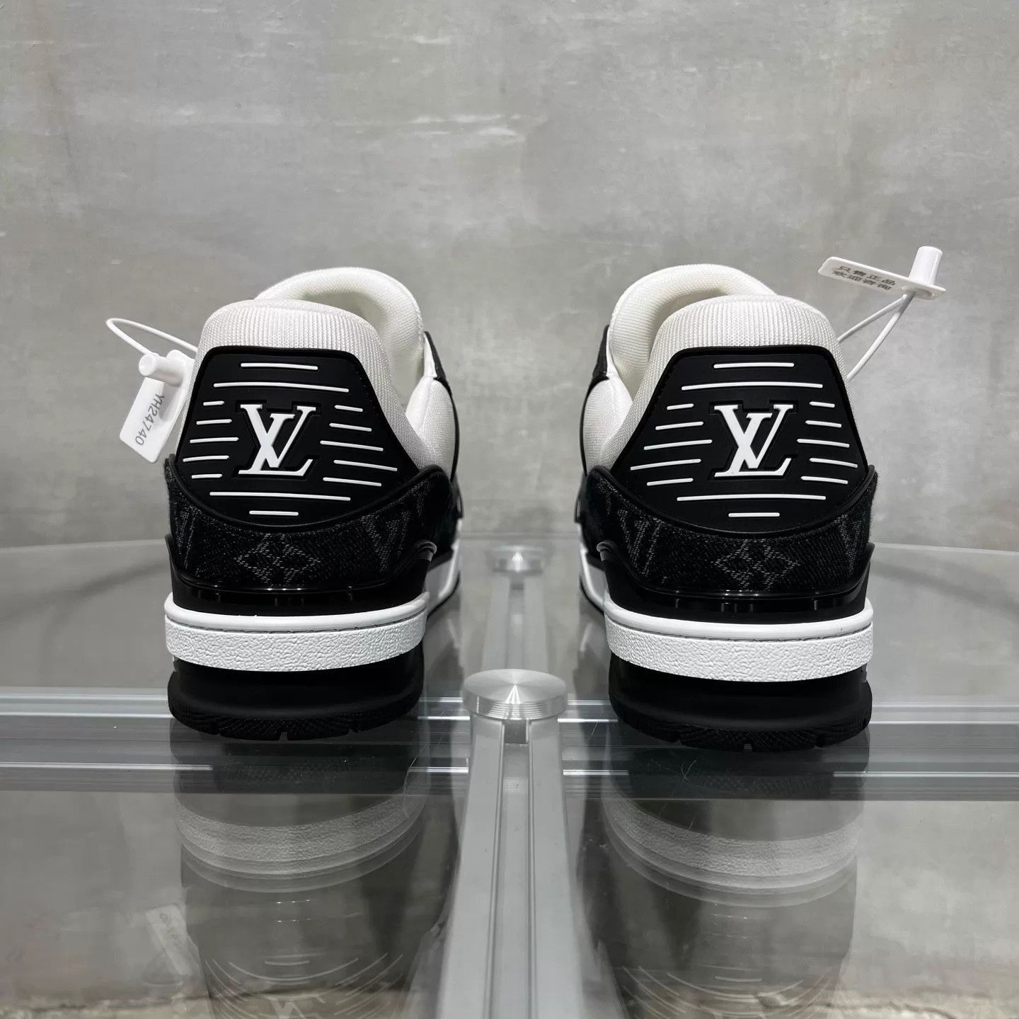 Louis Vuitton Multi Color Low Top Sneakers Size 11.5 Size US 11.5 / EU 44-45 - 6 Thumbnail