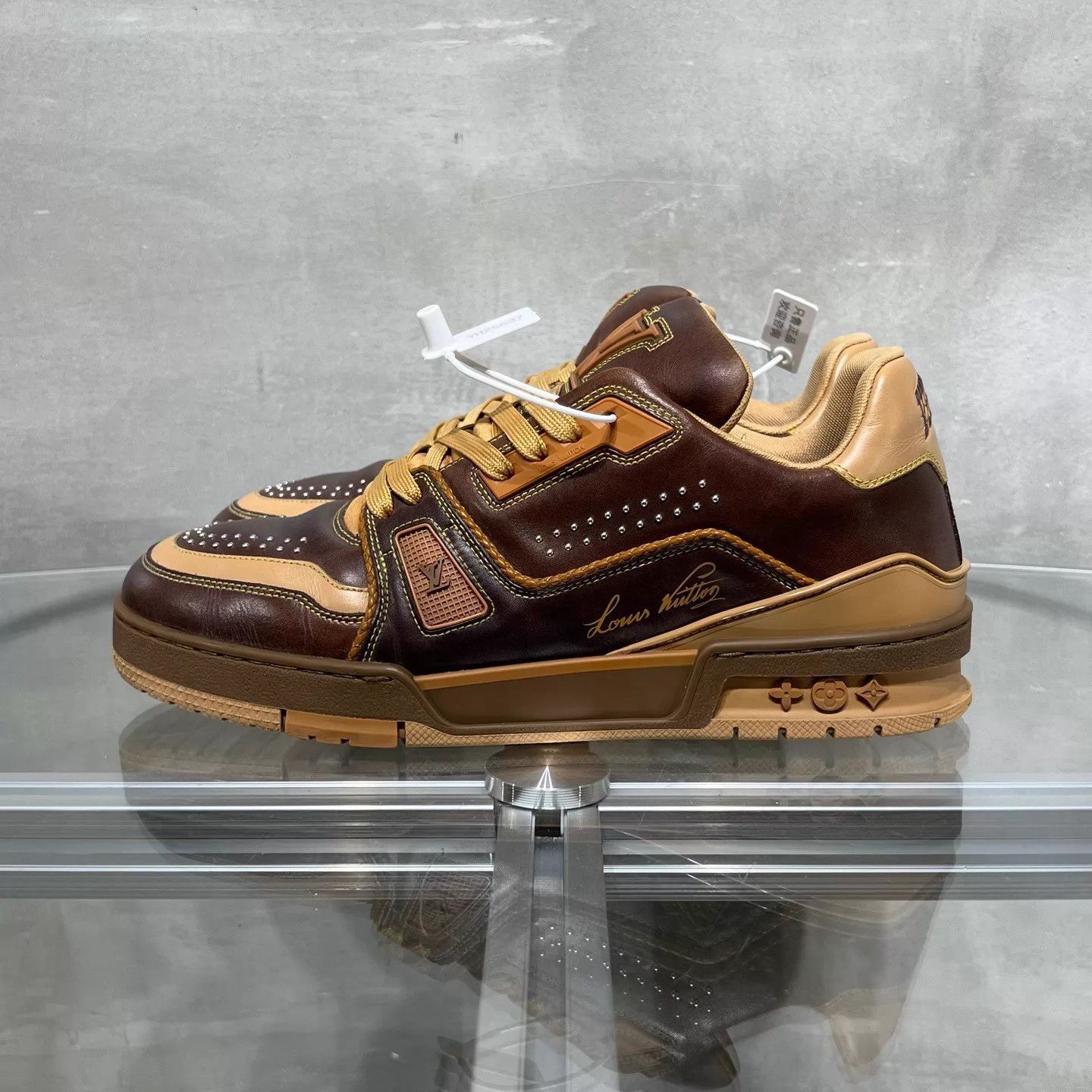 Louis Vuitton Brown High-Top Leather Sneakers Size 8.5 Size US 8.5 / EU 41-42 - 3 Thumbnail
