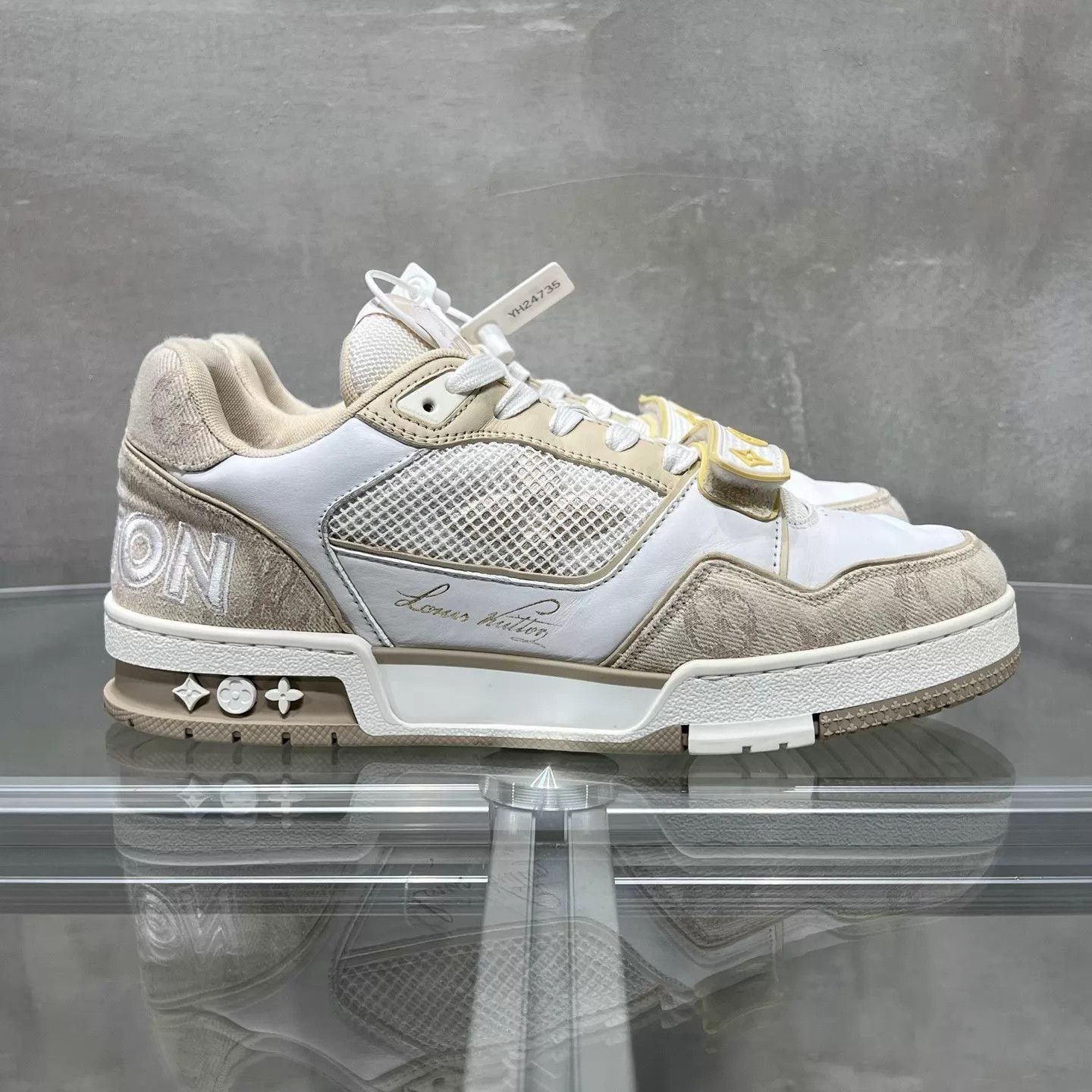 Louis Vuitton Beige Low-Top Sneakers Size 6.5 Size US 6.5 / EU 39-40 - 4 Thumbnail