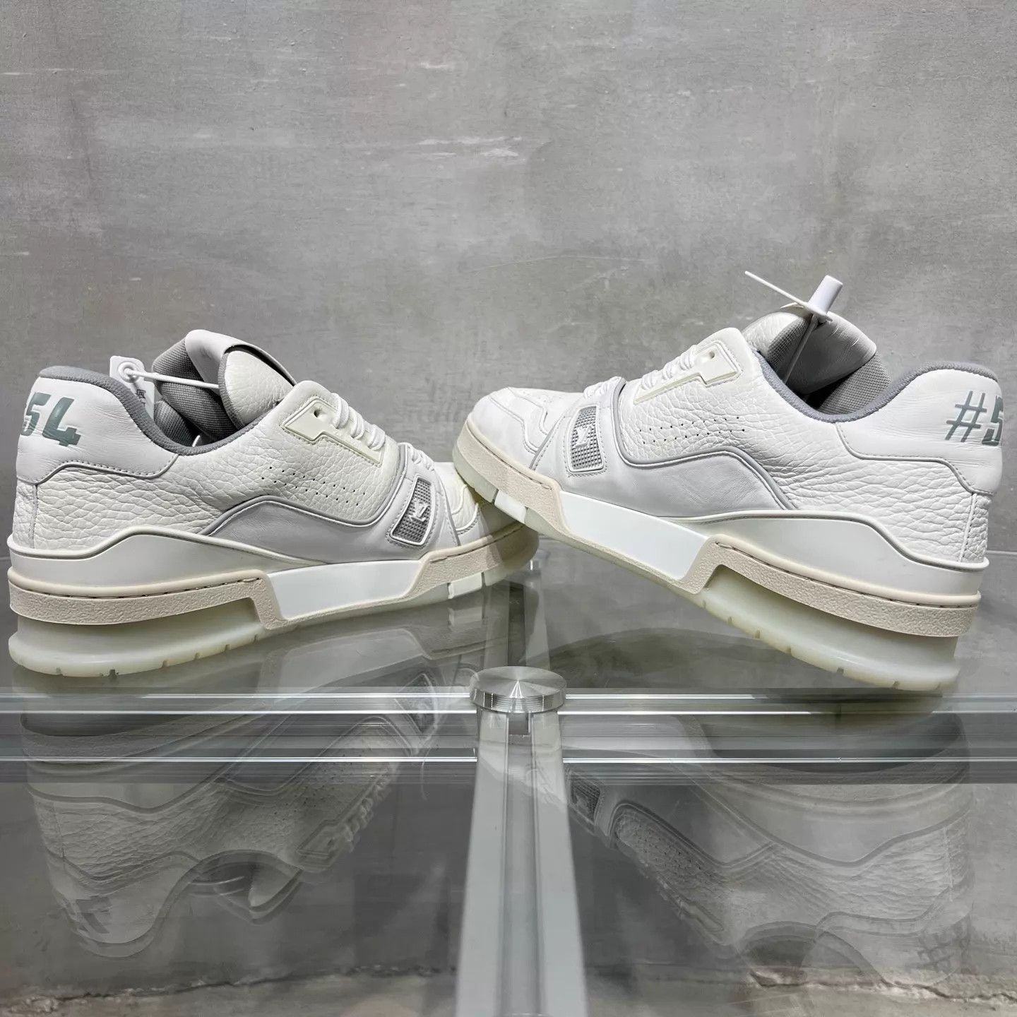 Louis Vuitton White High-Top Sneakers Size 8.5 Size US 8.5 / EU 41-42 - 5 Thumbnail