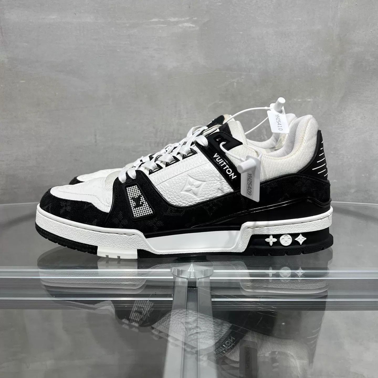 Louis Vuitton Multi-Color Low-Top Sneakers Size 8.5 Size US 8.5 / EU 41-42 - 3 Thumbnail