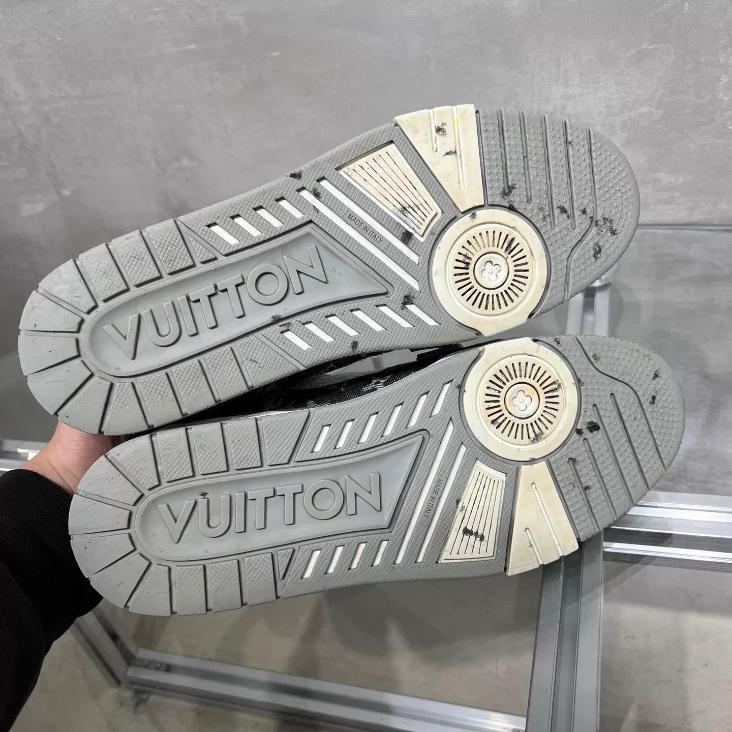Louis Vuitton Multi Pattern Low-Top Sneakers Size 8.5 Size US 8.5 / EU 41-42 - 7 Thumbnail