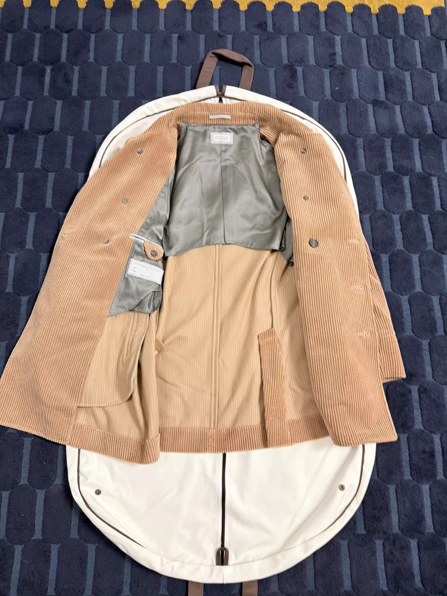 Brunello Cucinelli Beige Double-Breasted Corduroy Coat Size S Size US S / EU 44-46 / 1 - 4 Thumbnail