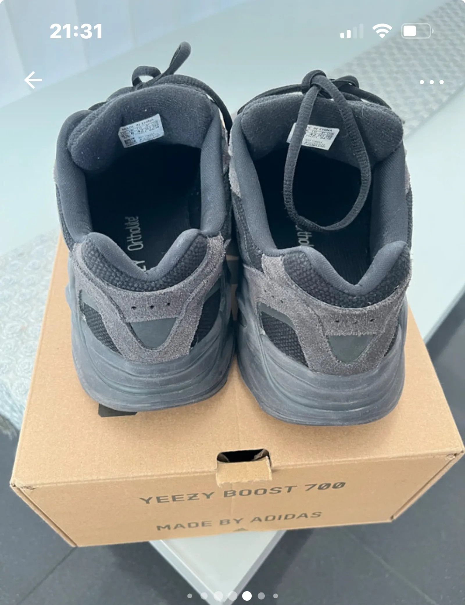 Adidas Adidas Yeezy Sneakers Size US 10 / EU 43 - 5 Thumbnail