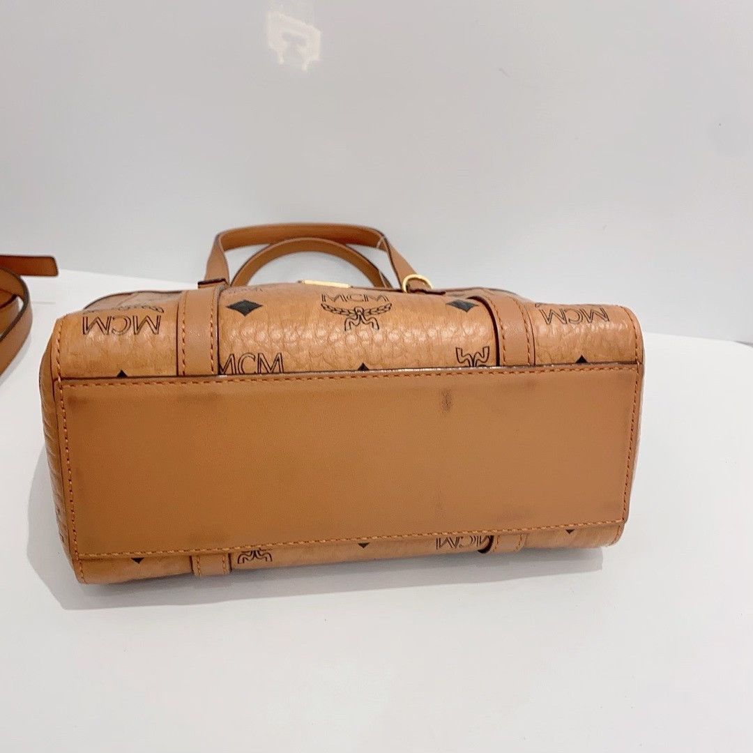 MCM Pre-loved Bag Very good condition Size ONE SIZE - 5 Thumbnail