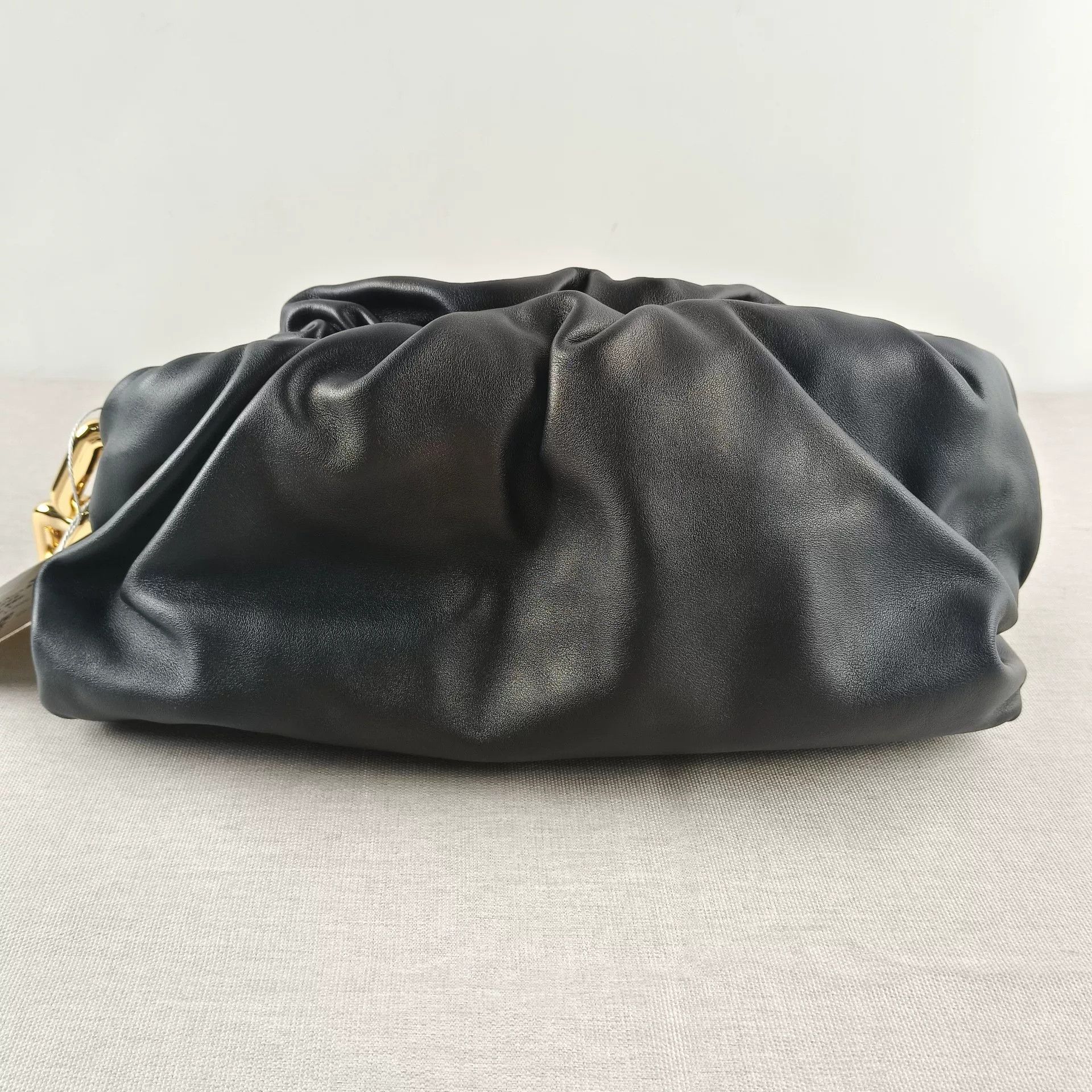 Bottega Veneta Pre-loved Bag Very good condition Size ONE SIZE - 2 Thumbnail