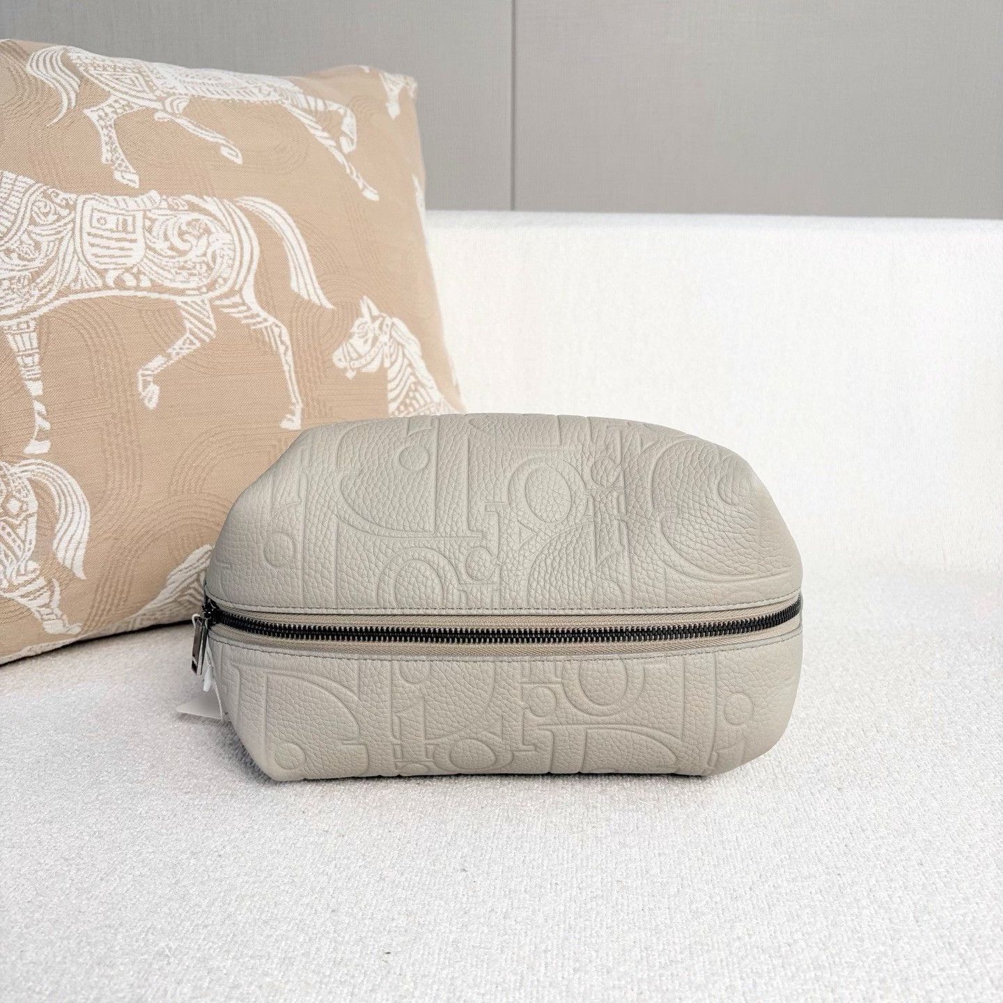 Dior Pre-loved Bag Very good condition Size ONE SIZE - 8 Thumbnail
