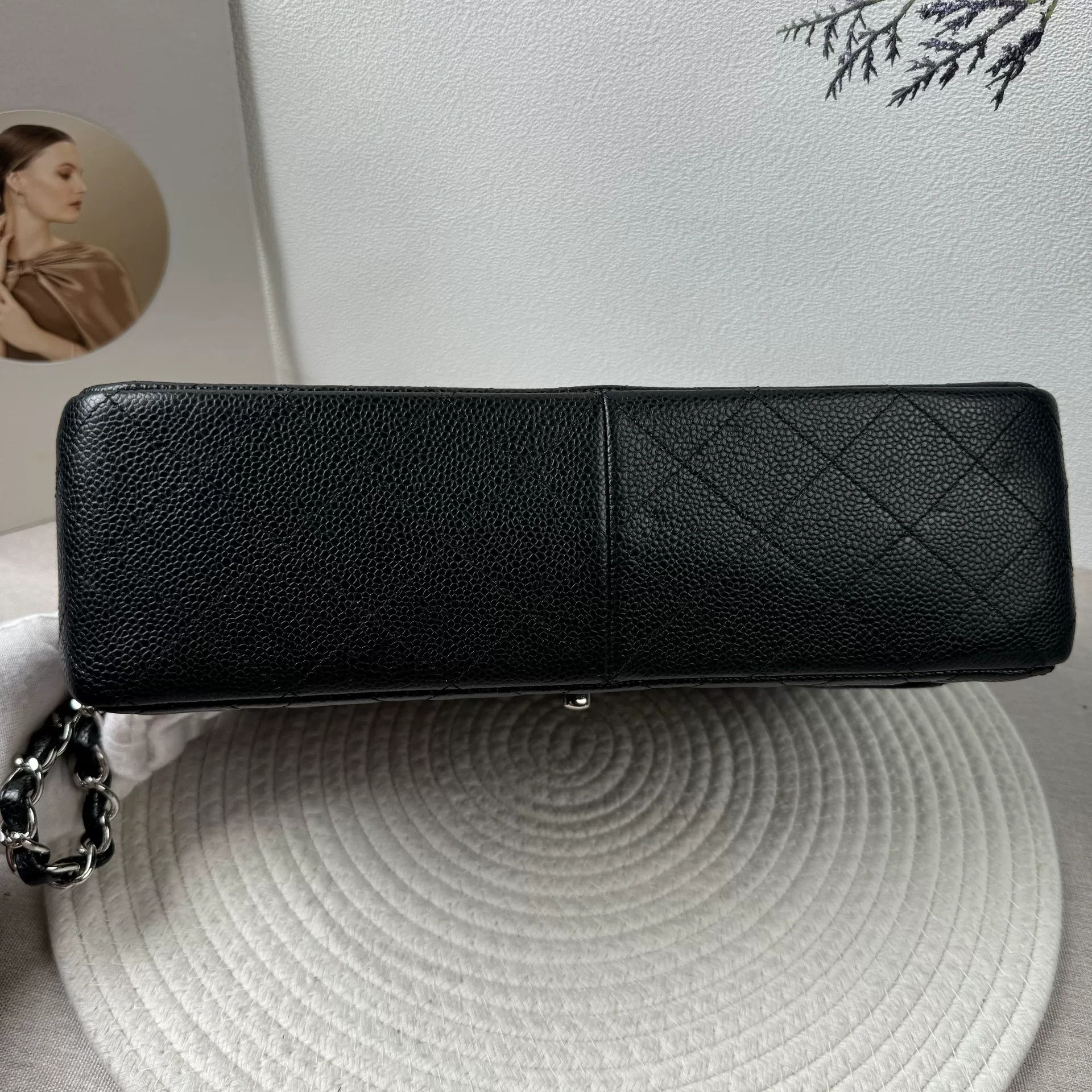 Chanel Pre-loved Bag Very good condition Size ONE SIZE - 5 Thumbnail