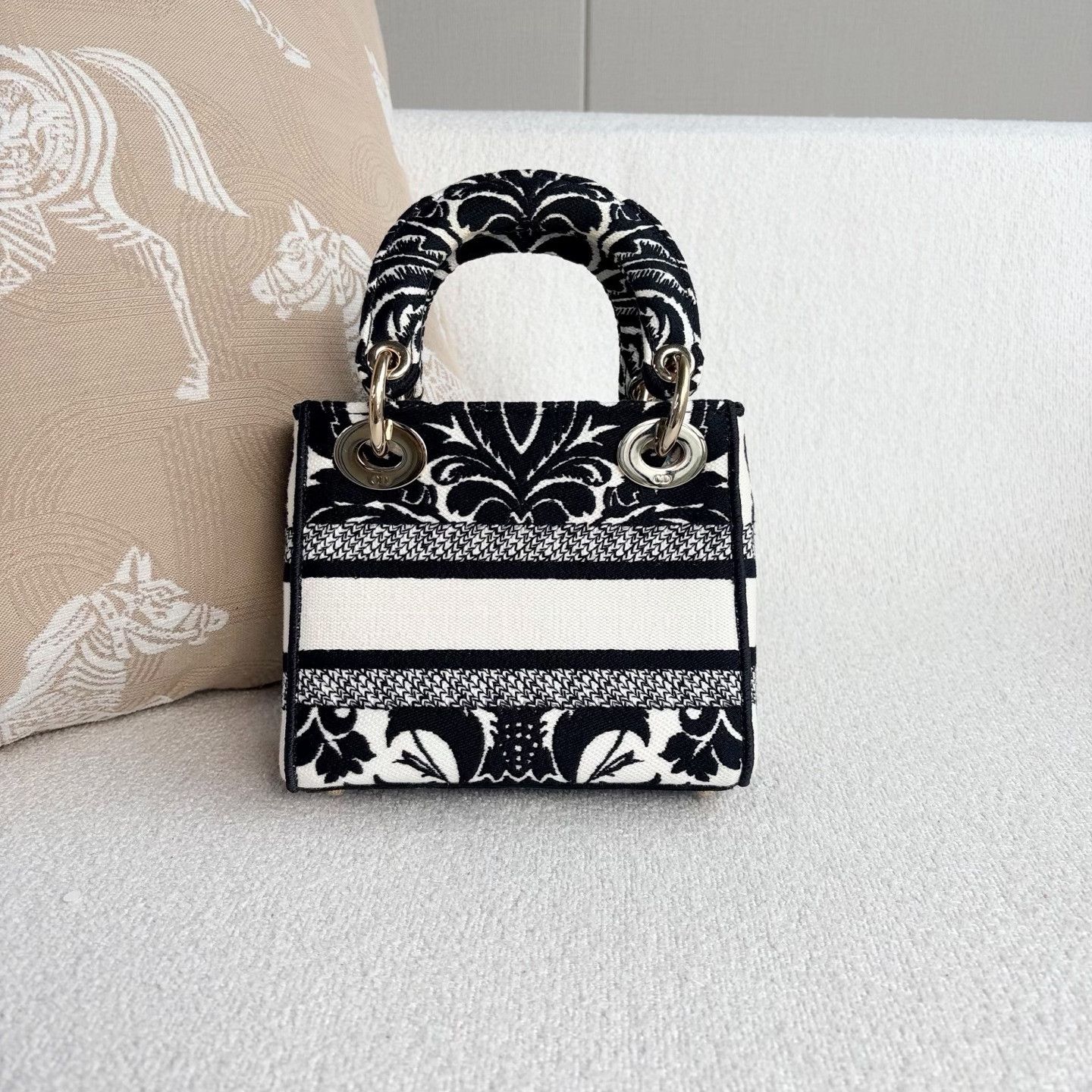 Dior Pre-loved Bag Very good condition Size ONE SIZE - 3 Thumbnail