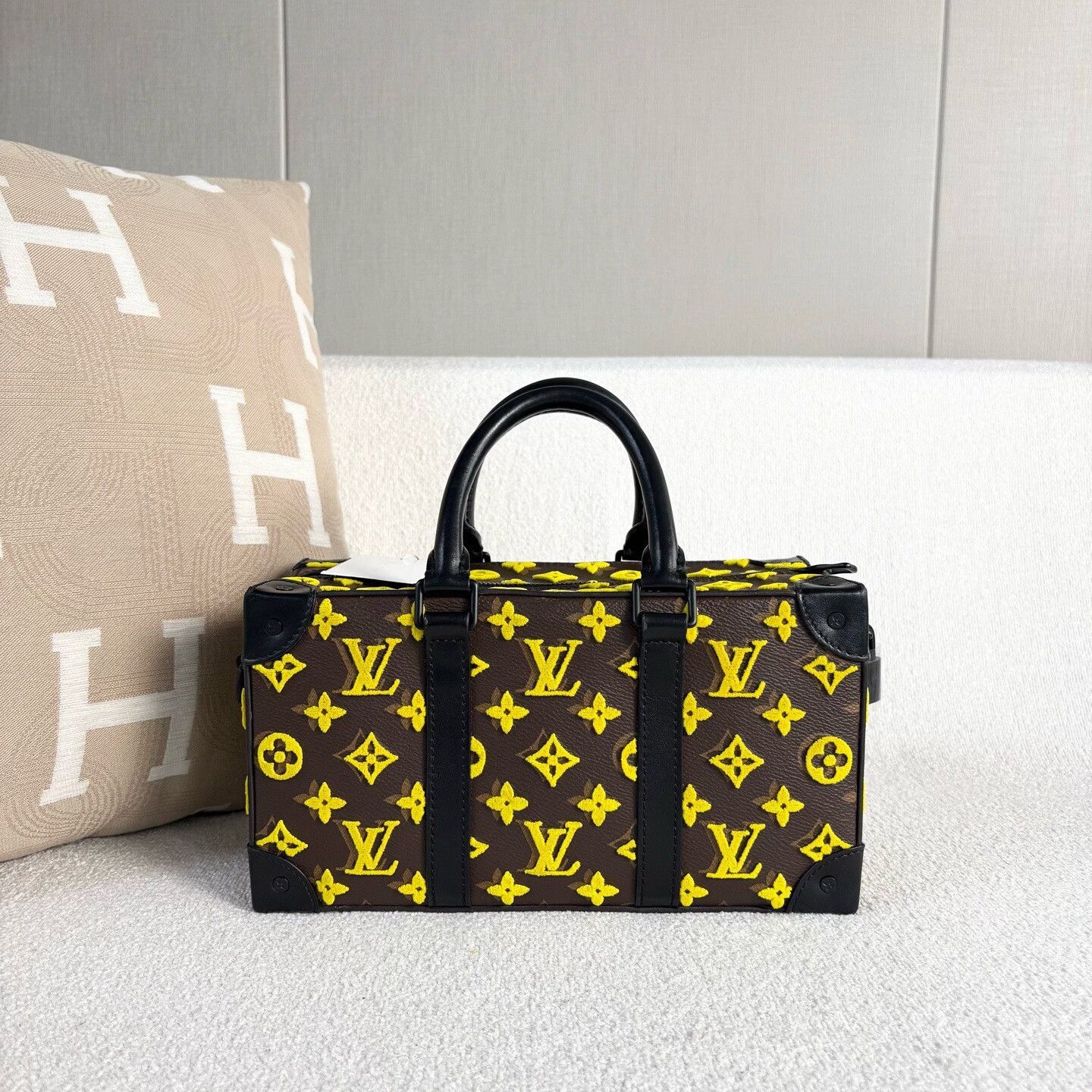 Louis Vuitton Pre-loved Bag Very good condition Size ONE SIZE - 3 Thumbnail