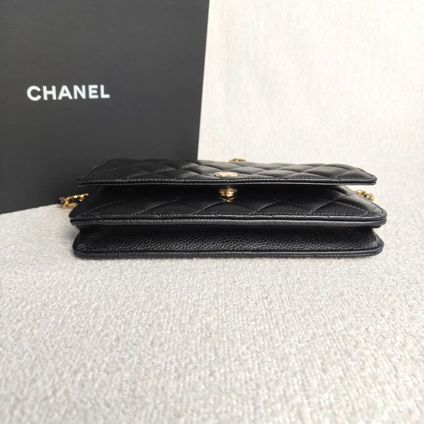 Chanel Pre-loved Bag Very good condition Size ONE SIZE - 5 Thumbnail