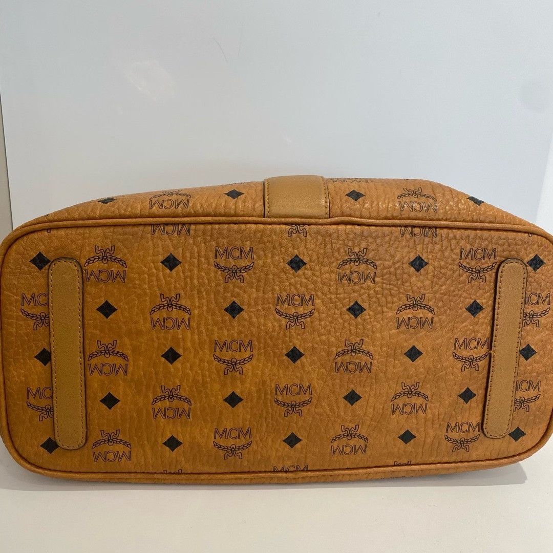 MCM Pre-loved Bag Very good condition Size ONE SIZE - 3 Thumbnail
