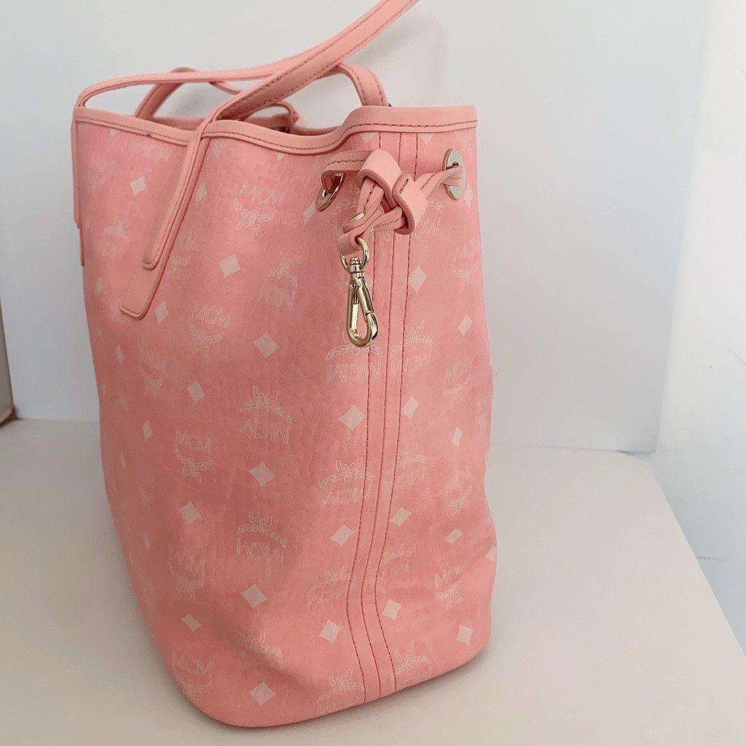 MCM Pre-loved Bag Very good condition Size ONE SIZE - 3 Thumbnail