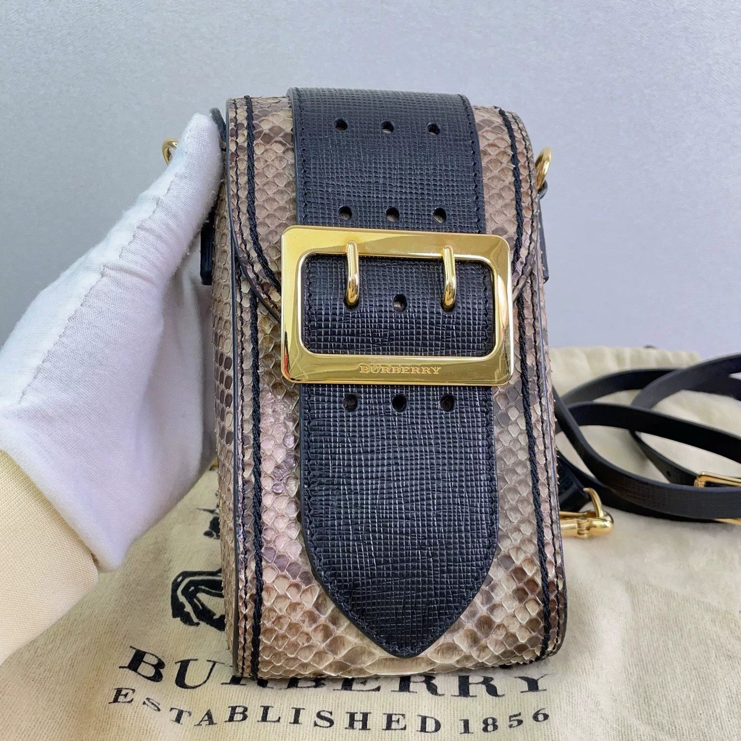 Burberry Pre-loved Bag Very good condition Size ONE SIZE - 7 Thumbnail