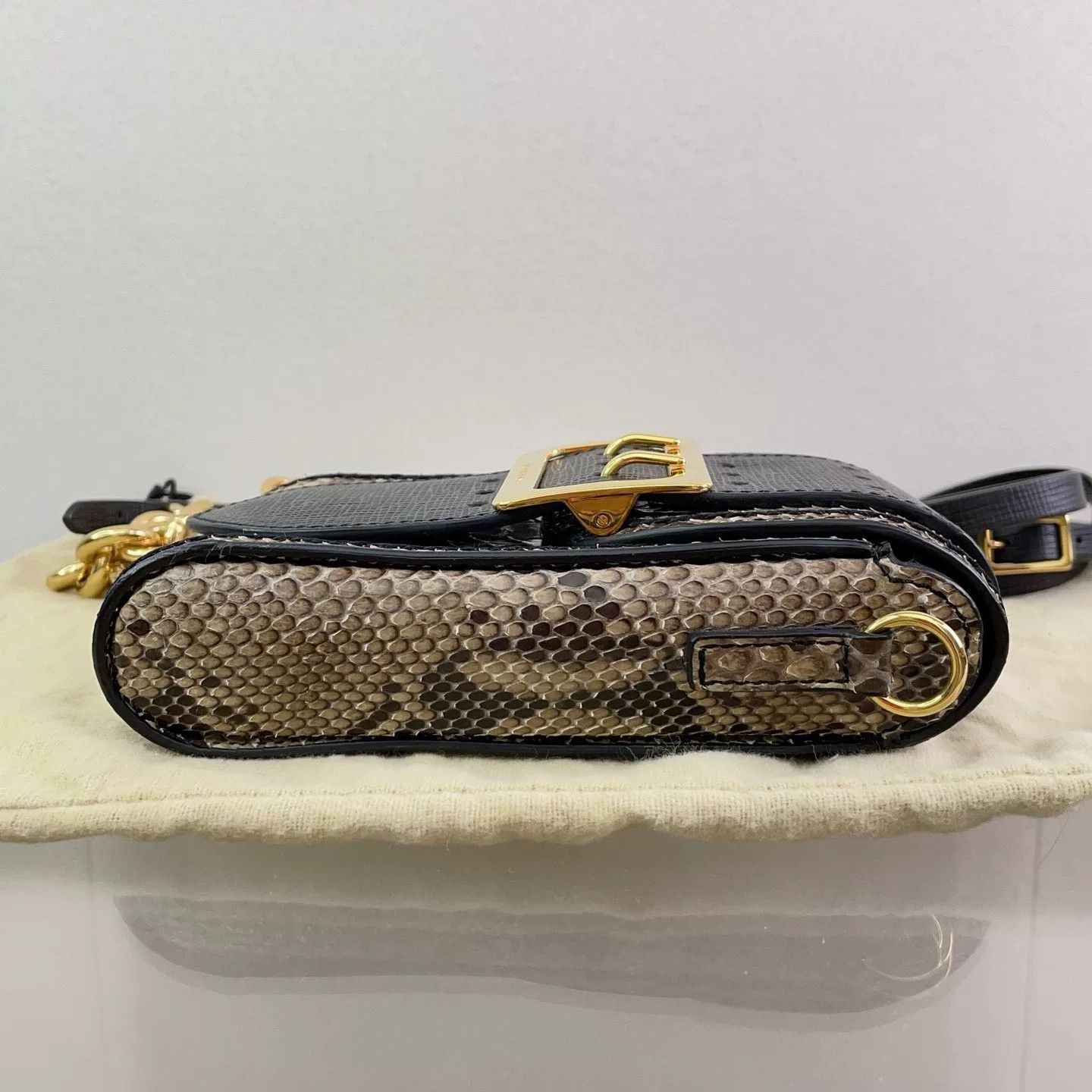 Burberry Pre-loved Bag Very good condition Size ONE SIZE - 4 Thumbnail