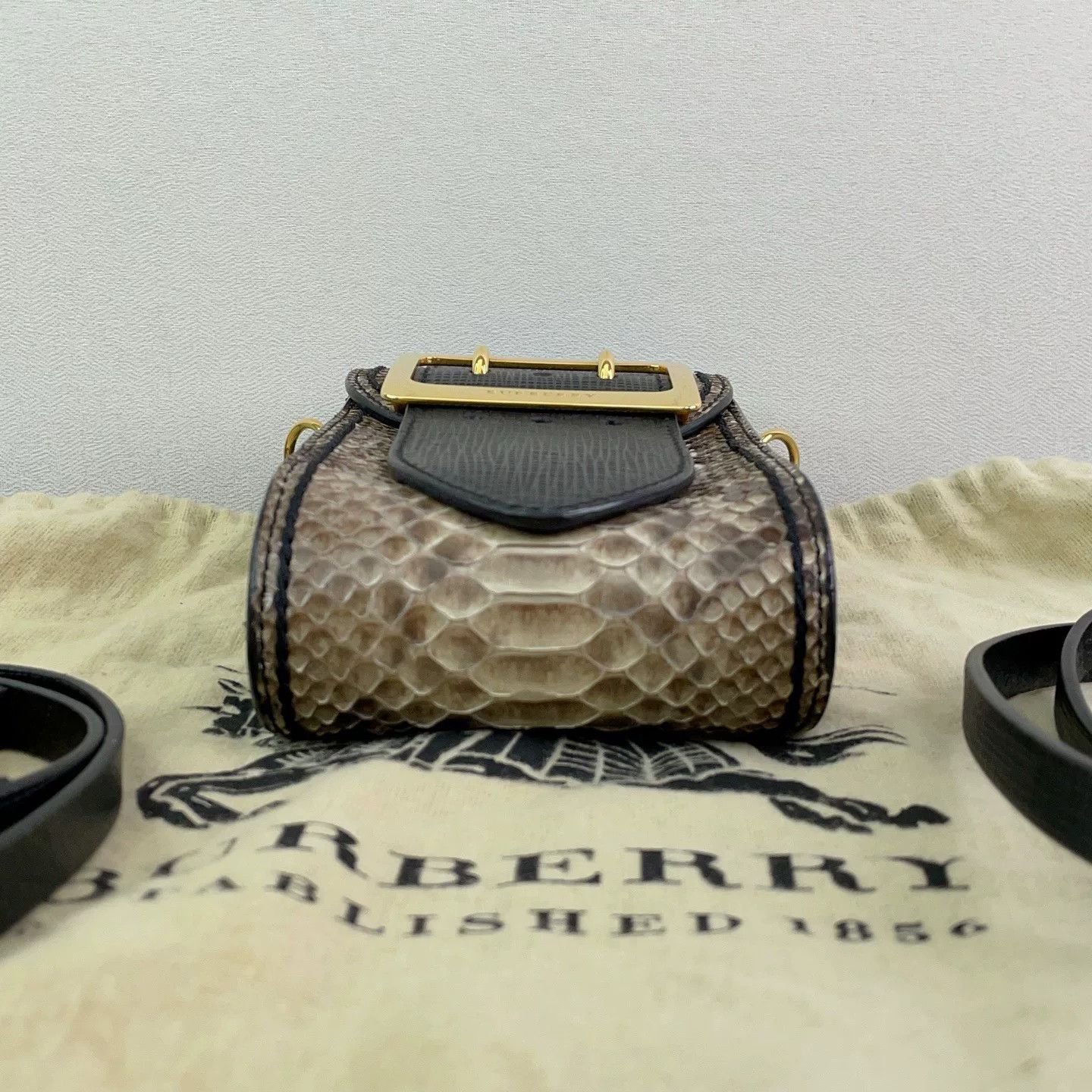 Burberry Pre-loved Bag Very good condition Size ONE SIZE - 3 Thumbnail