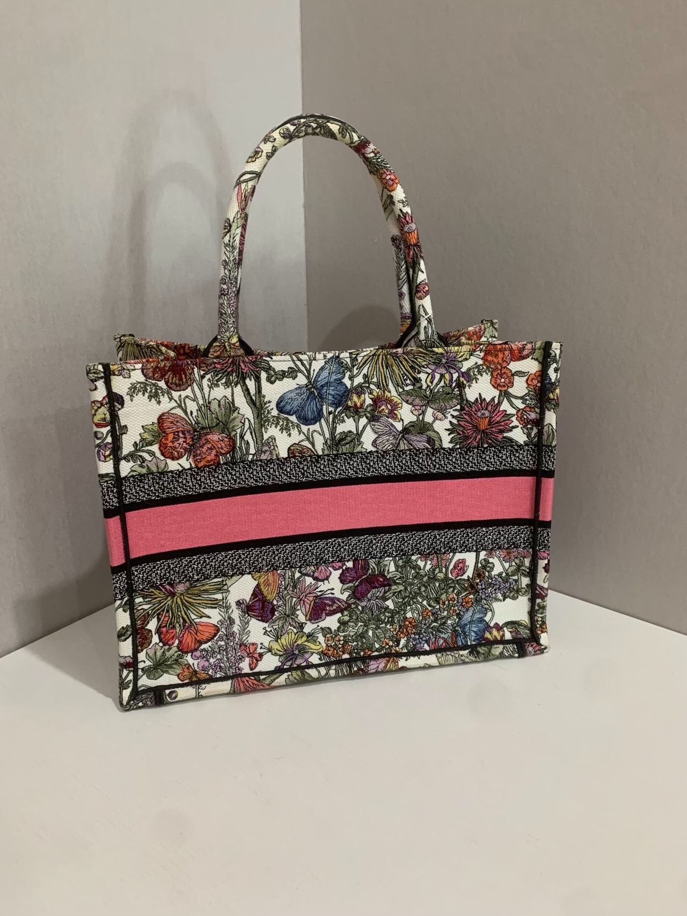 Dior Pre-loved Bag Very good condition Size ONE SIZE - 2 Thumbnail
