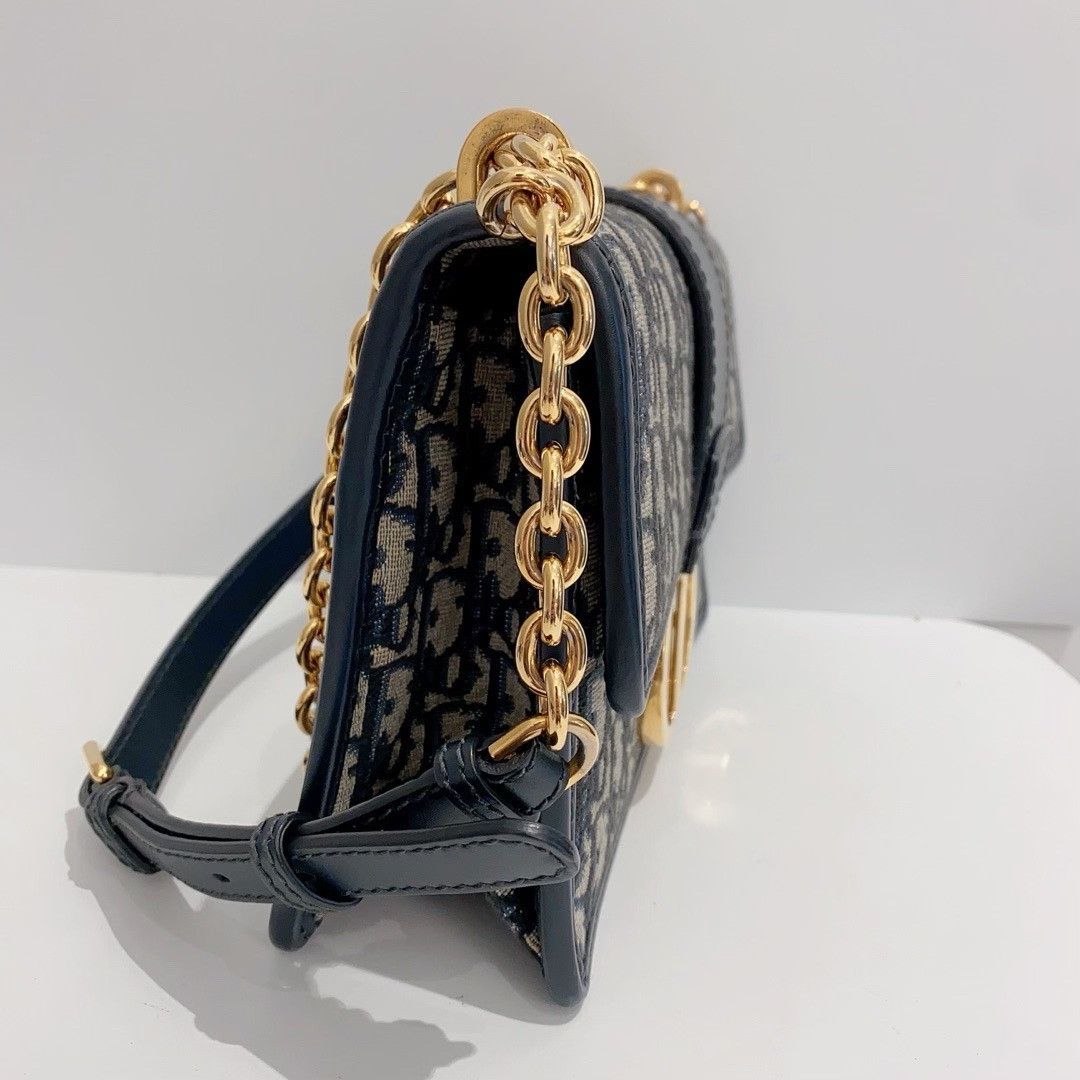Dior Pre-loved Bag Very good condition Size ONE SIZE - 2 Thumbnail